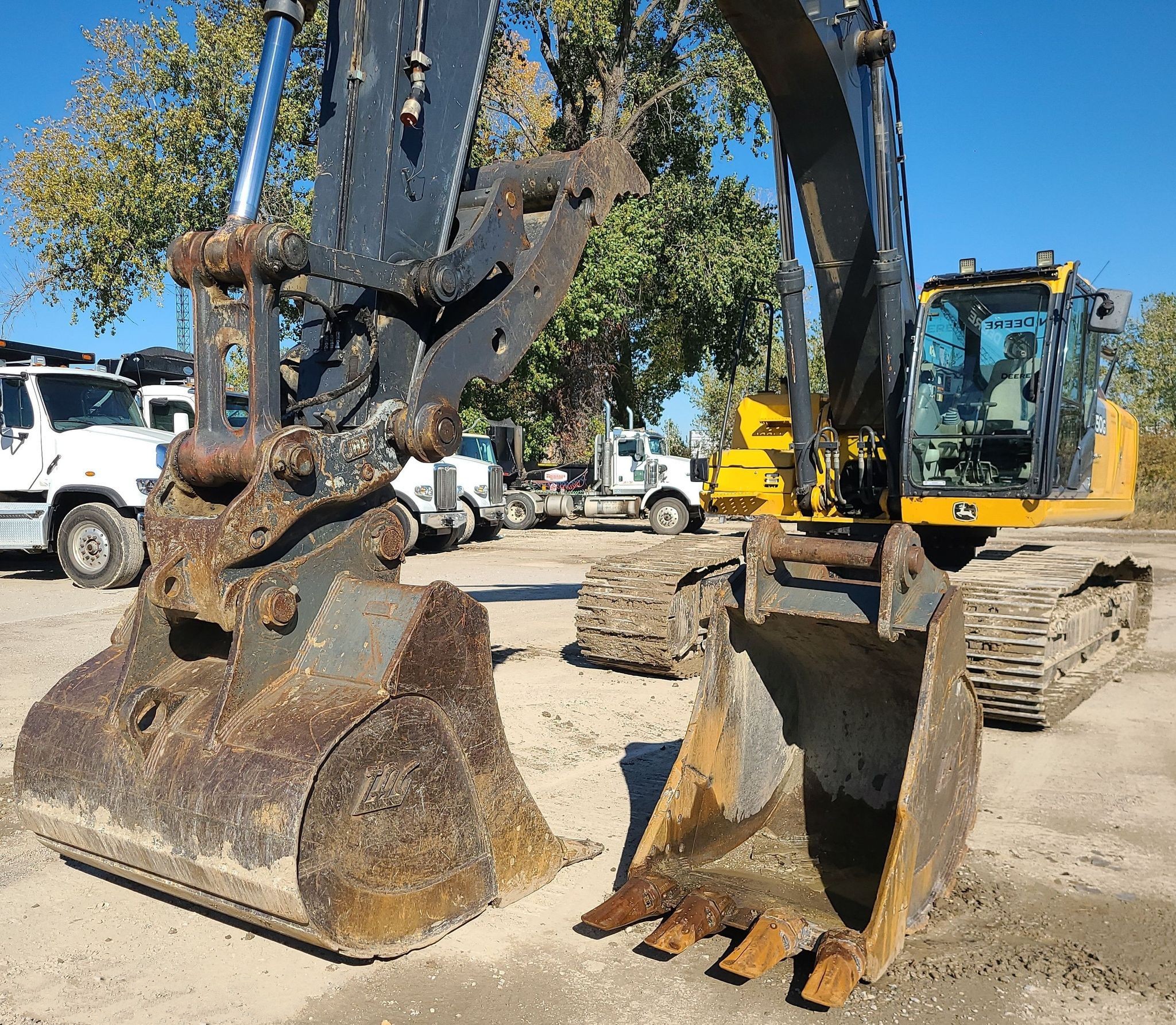 gallery 2014 John Deere 350G LC excavator