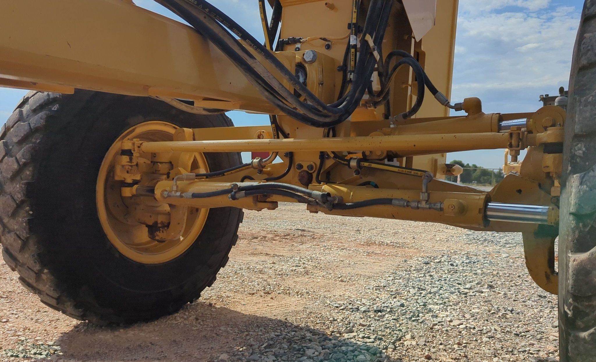 gallery 2013 Caterpillar 12M2 VHP Plus motor grader