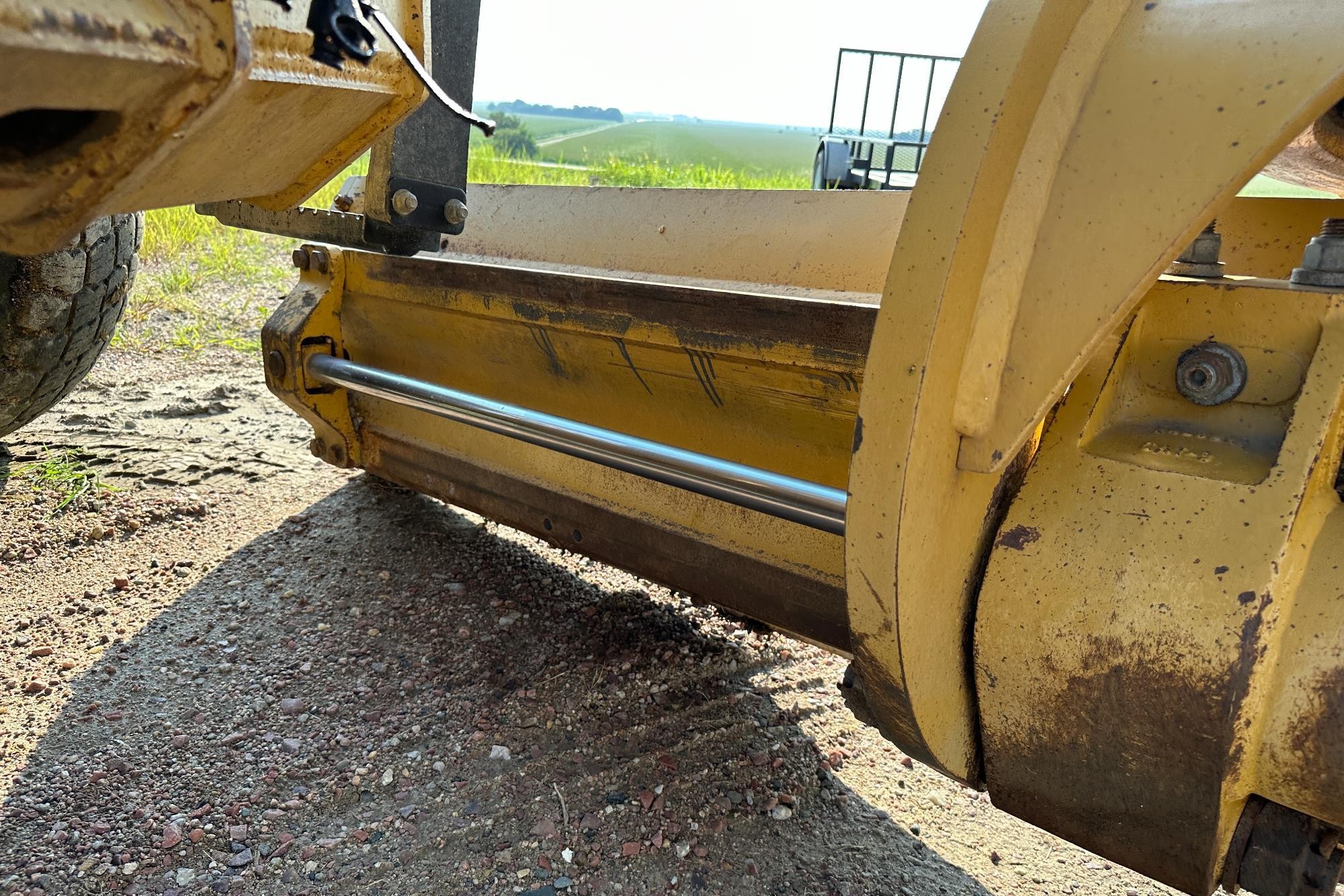 gallery 2014 Caterpillar 140M2 VHP Plus Motor Grader