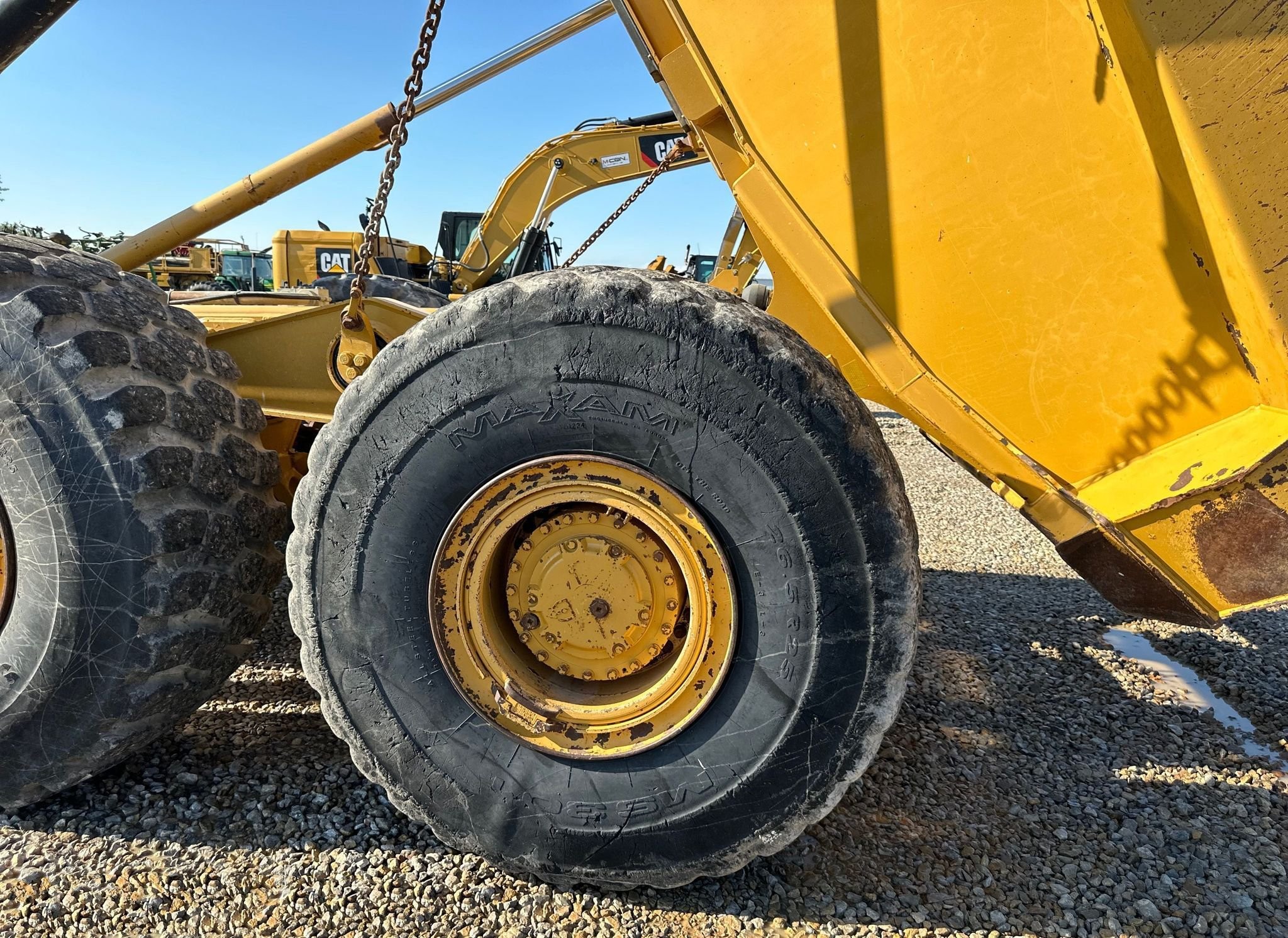 gallery 2013 Caterpillar 735B haul truck