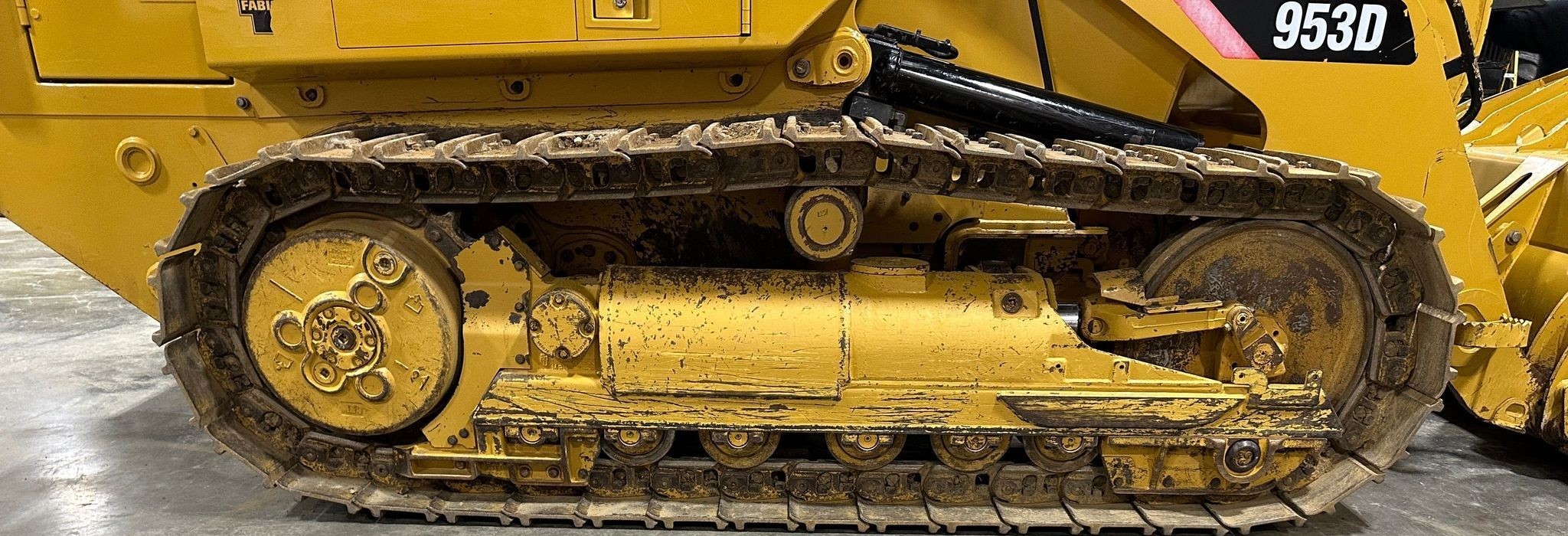 gallery 2016 Caterpillar 953D track loader
