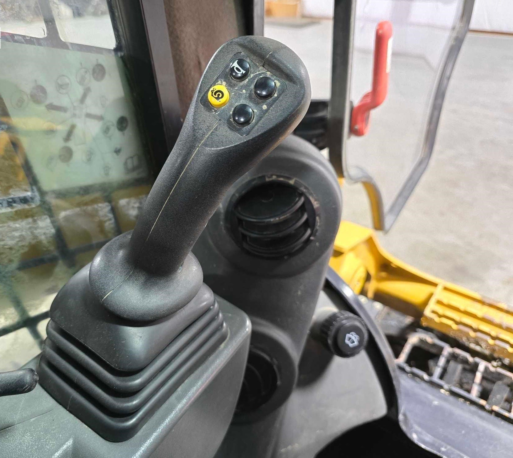 gallery 2022 Caterpillar 299D3 skid steer