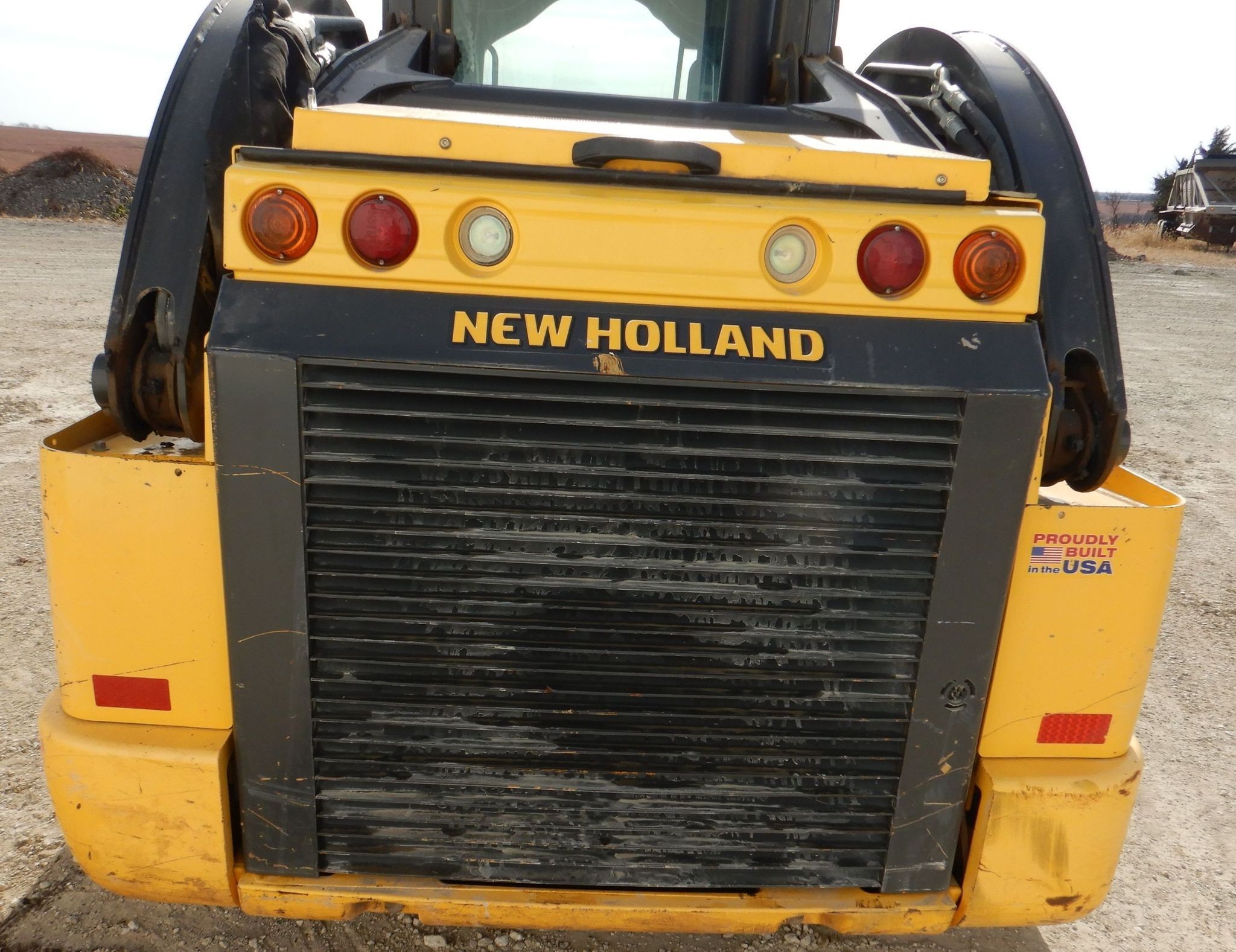 gallery New Holland C245 tracked skid steer loader