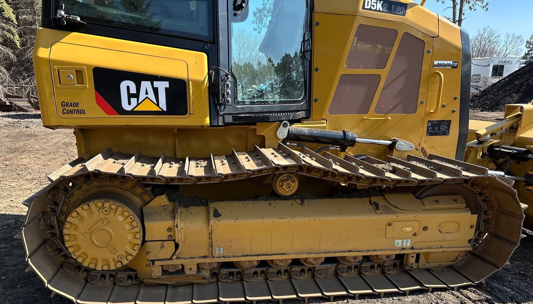 gallery 2019 Caterpillar D5K2 LGP dozer