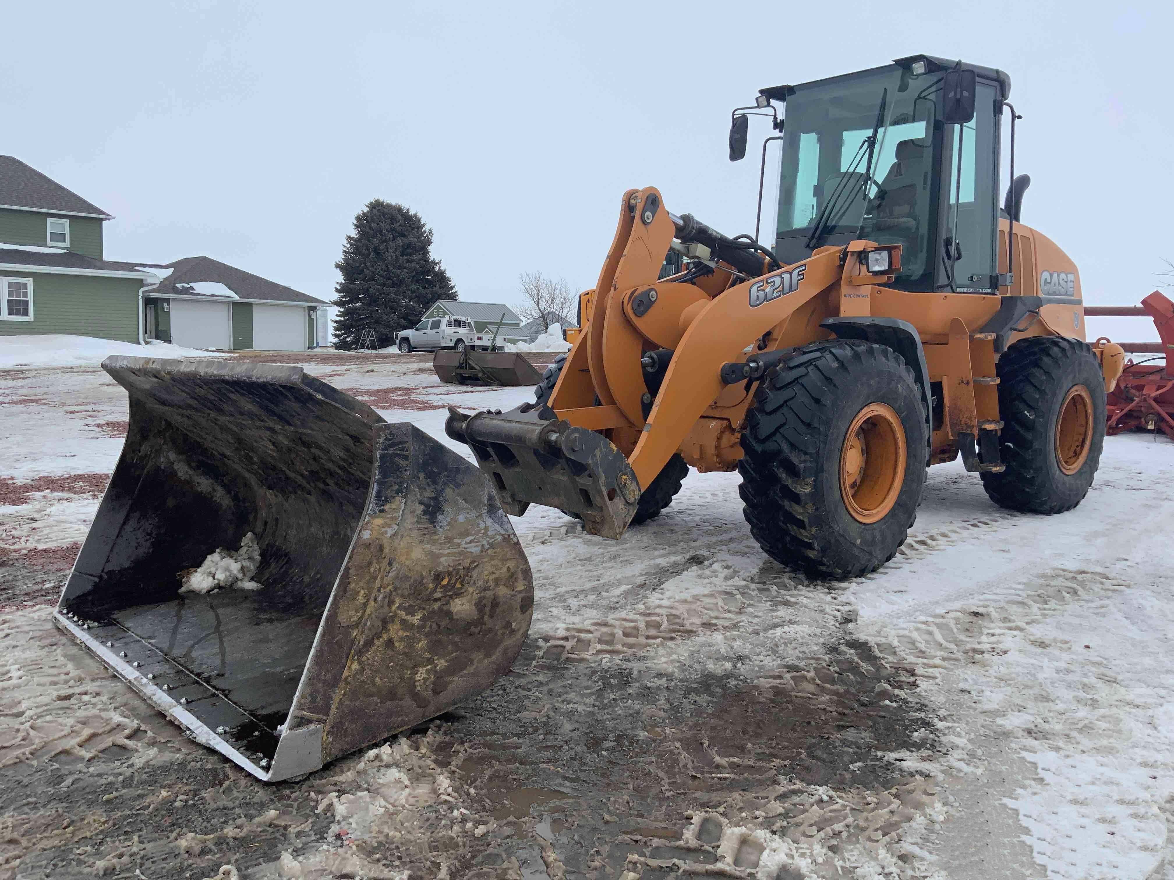 gallery 2012 Case 621F Wheel Loader