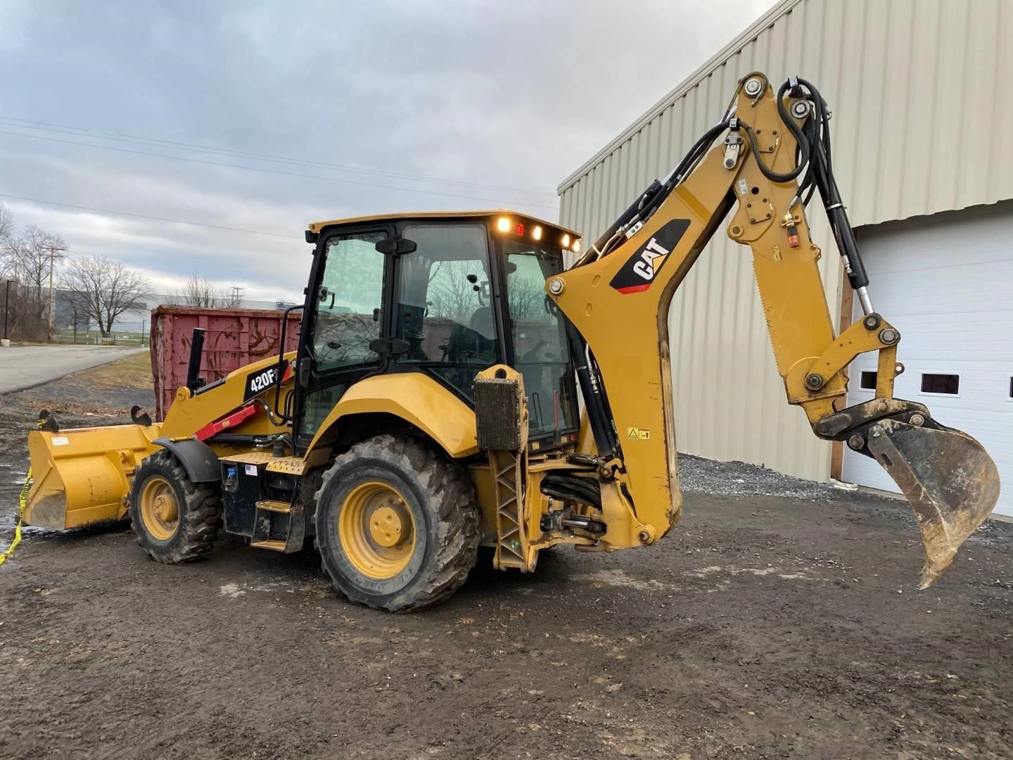 gallery 2015 CATERPILLAR 420F2