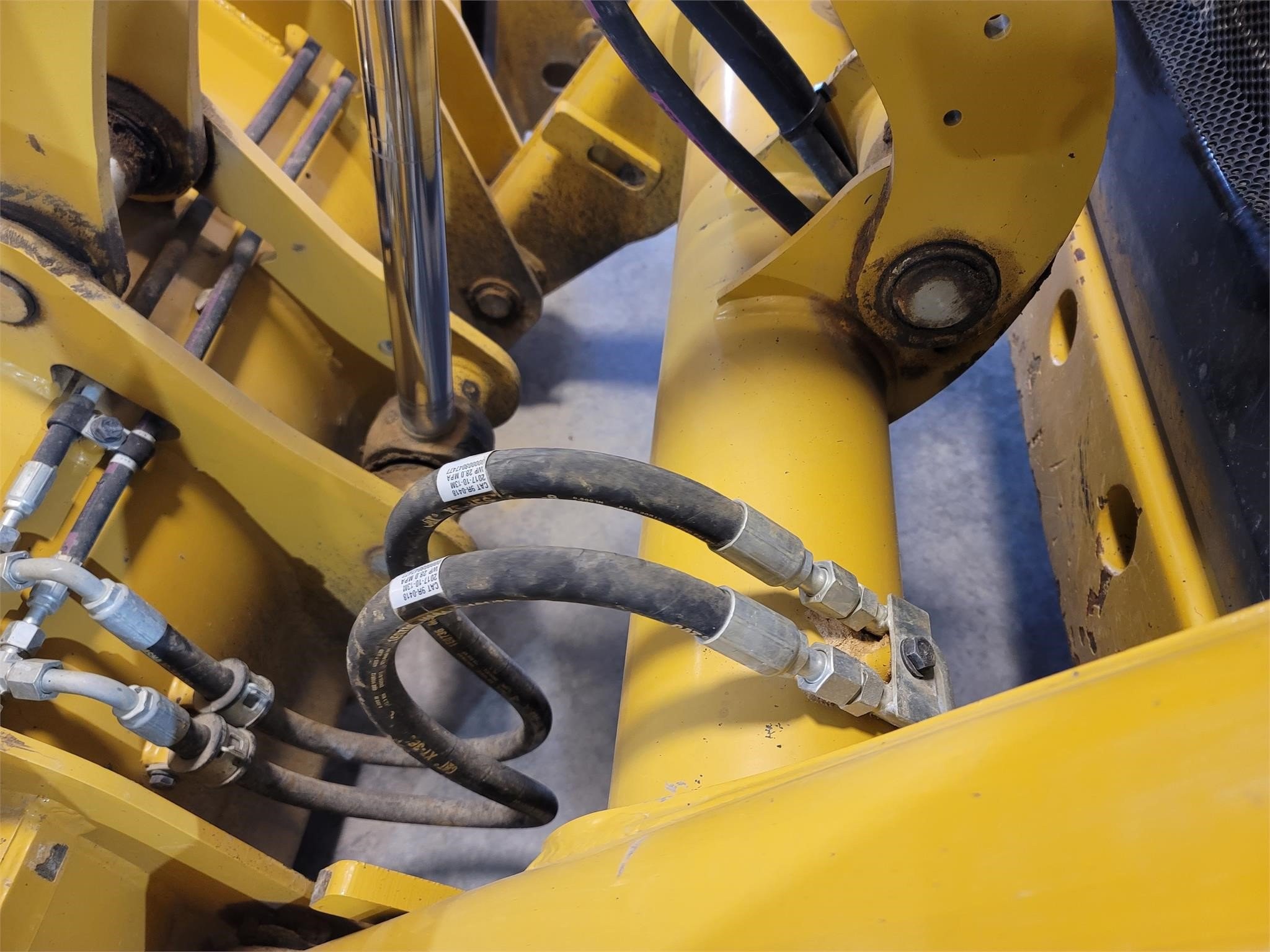 gallery 2018 Caterpillar 420F2 Backhoe