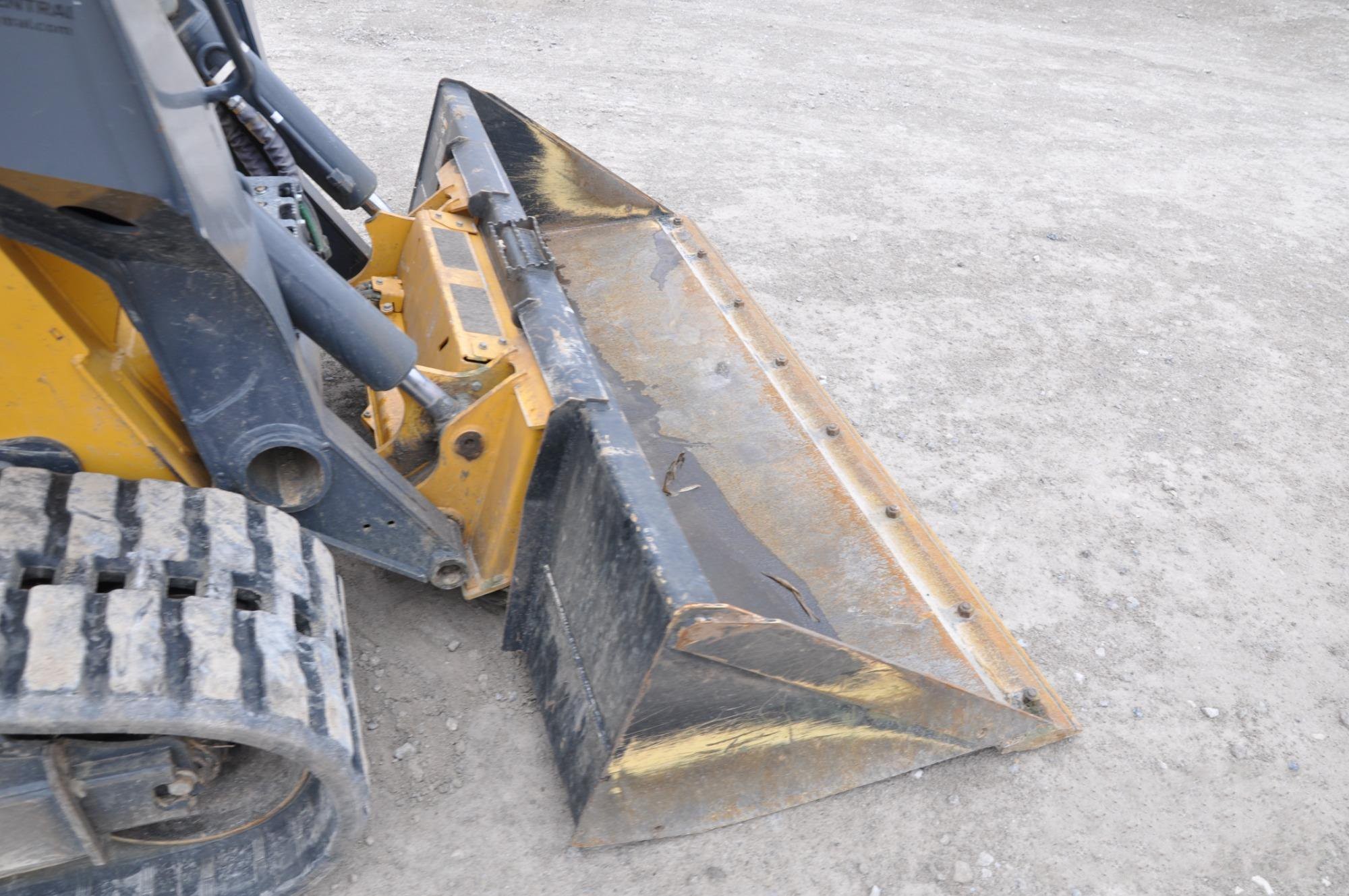 gallery 2022 John Deere 331G Compact Track Loader