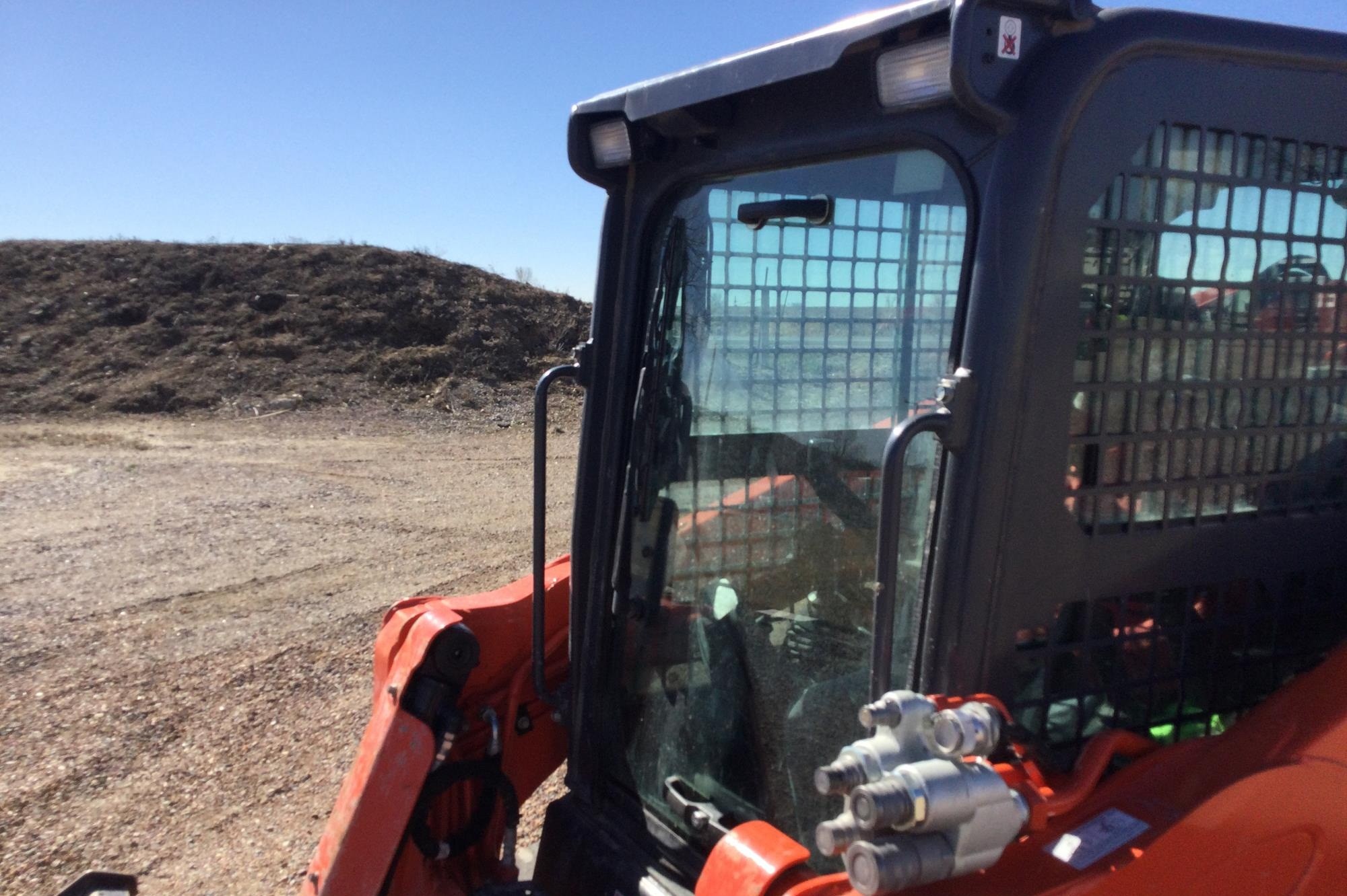 gallery 2022 Kubota SVL97-2 Compact Track Loader