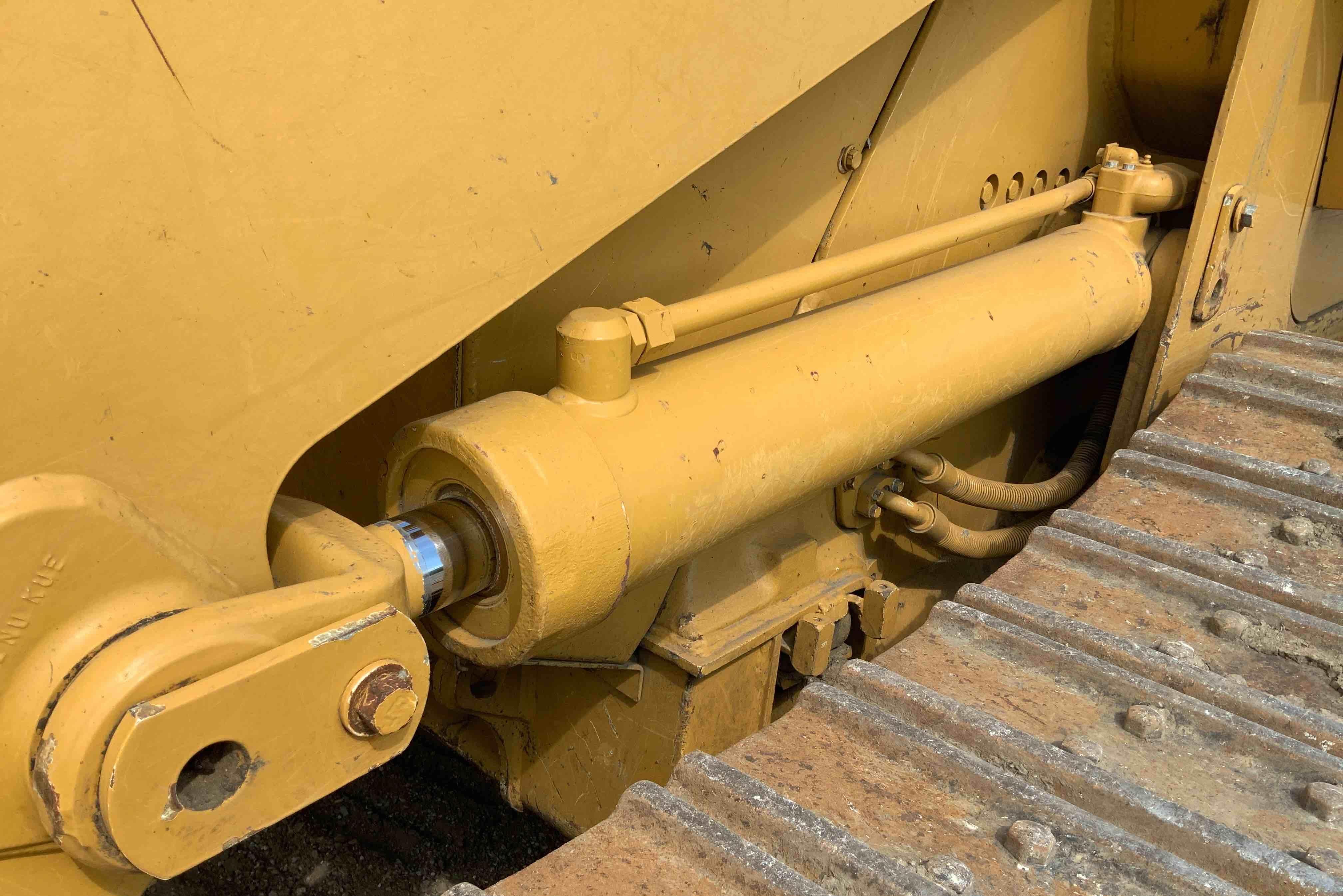 gallery 2002 Caterpillar 963C Track Loader