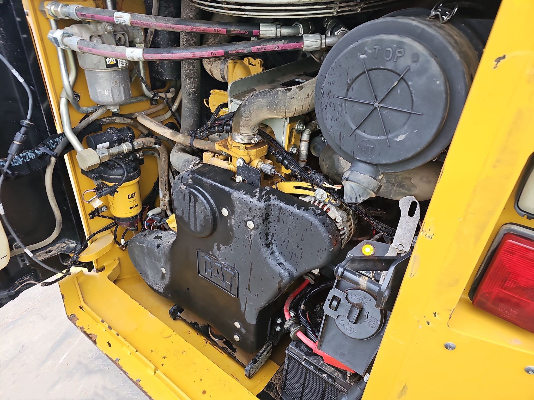 gallery 2020 Caterpillar 299D3 tracked skid steer loader