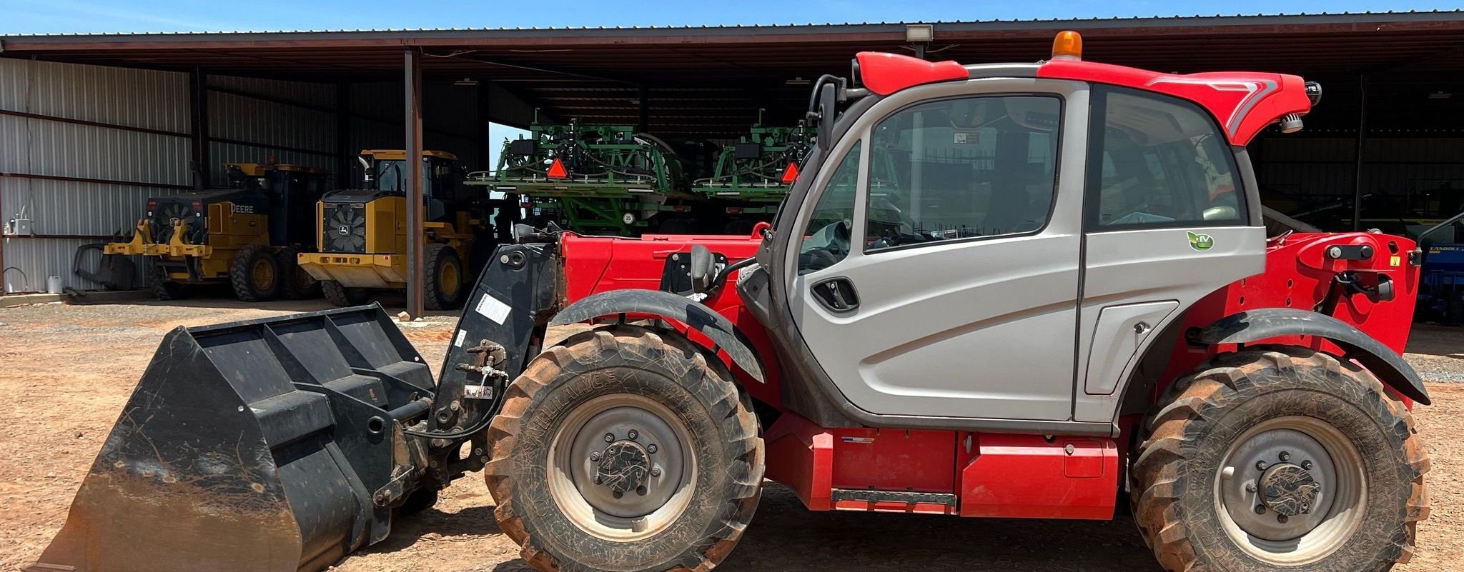 gallery 2017 Manitou MLT840 telehandler