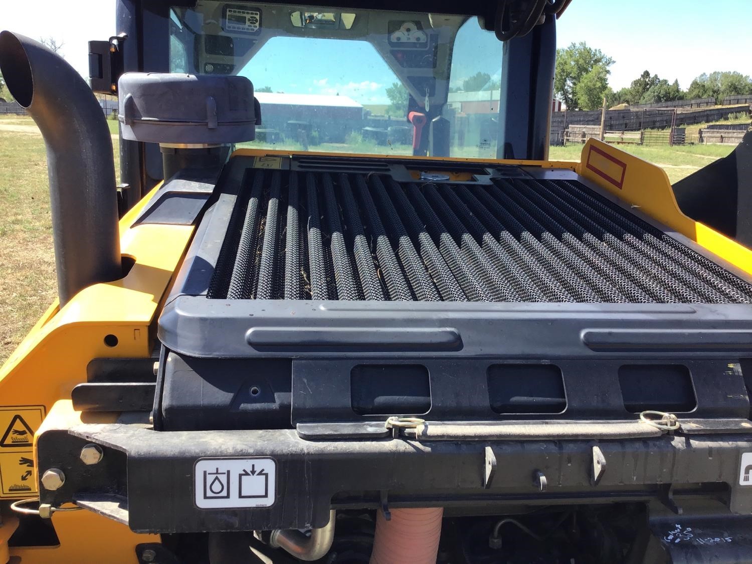 gallery 2015 JCB 260T Skid Steer Track Loader