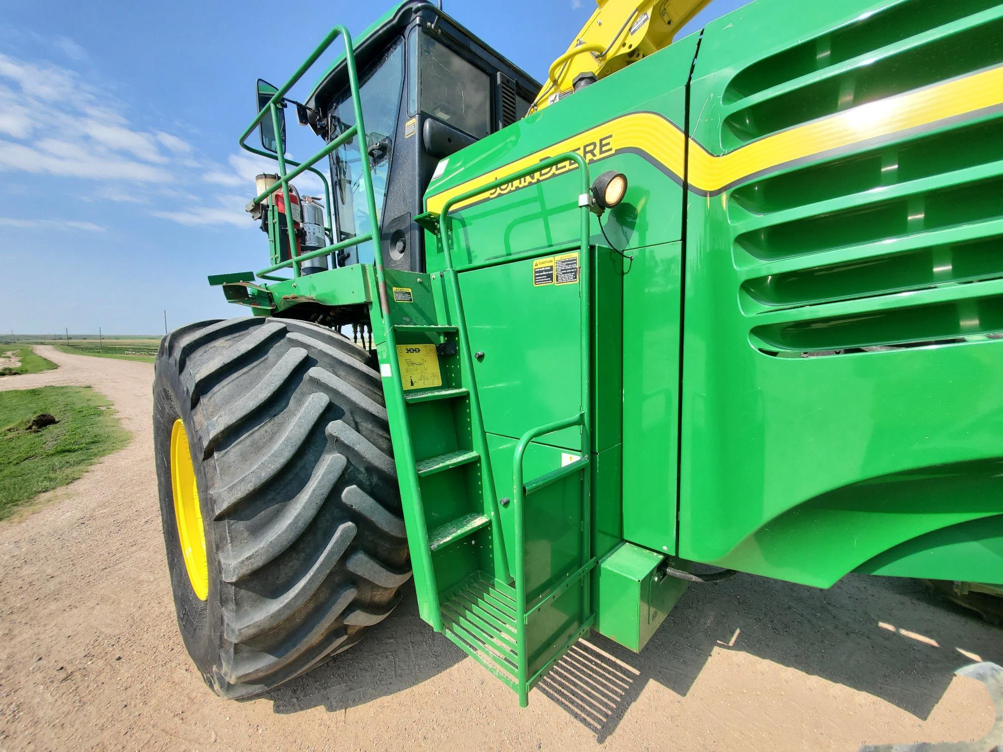 gallery 2015 John Deere 7980 Self-Propelled Forage Harvester