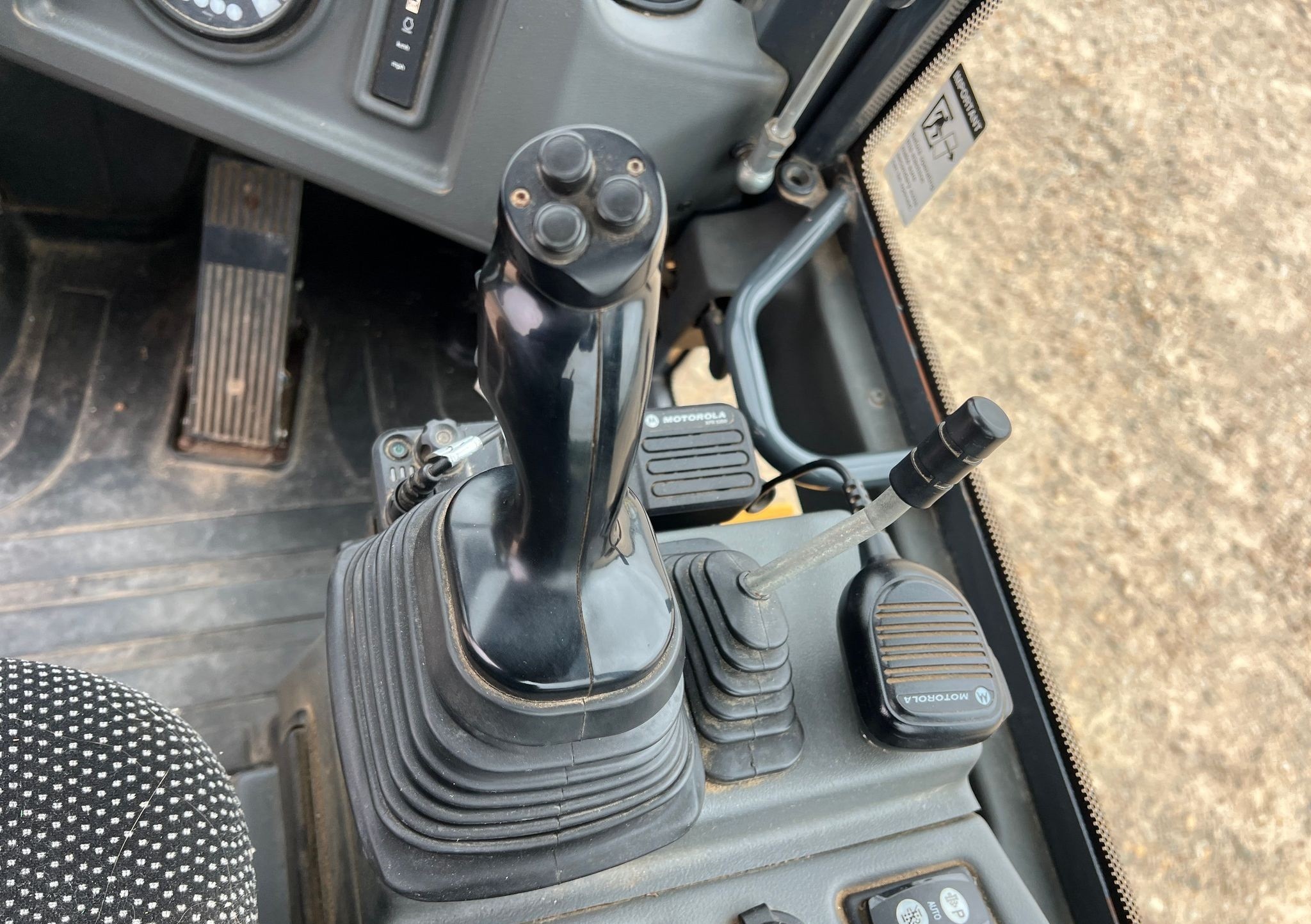 gallery 2016 John Deere 324K wheel loader