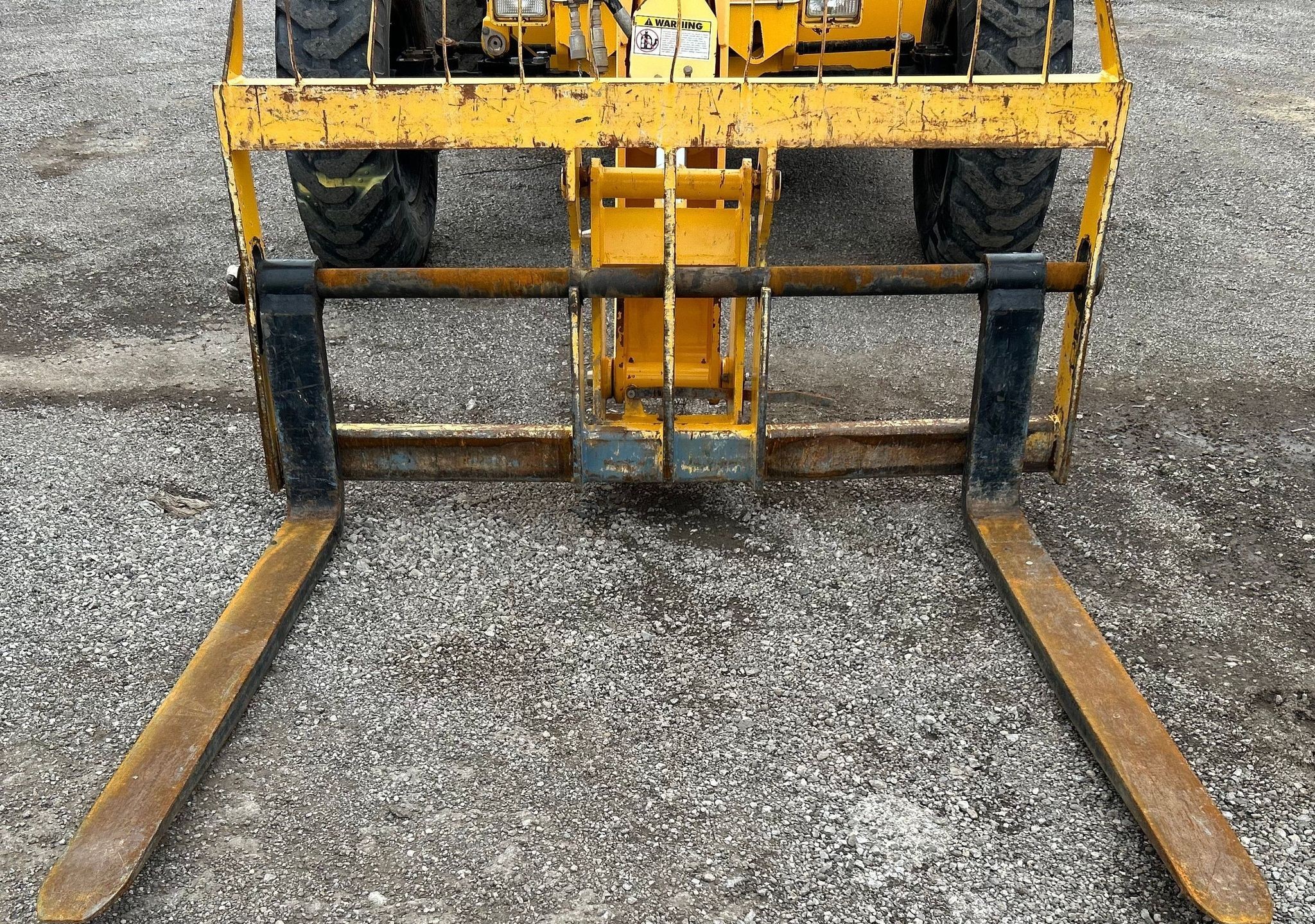 gallery 2010 Pettibone 944 telehandler
