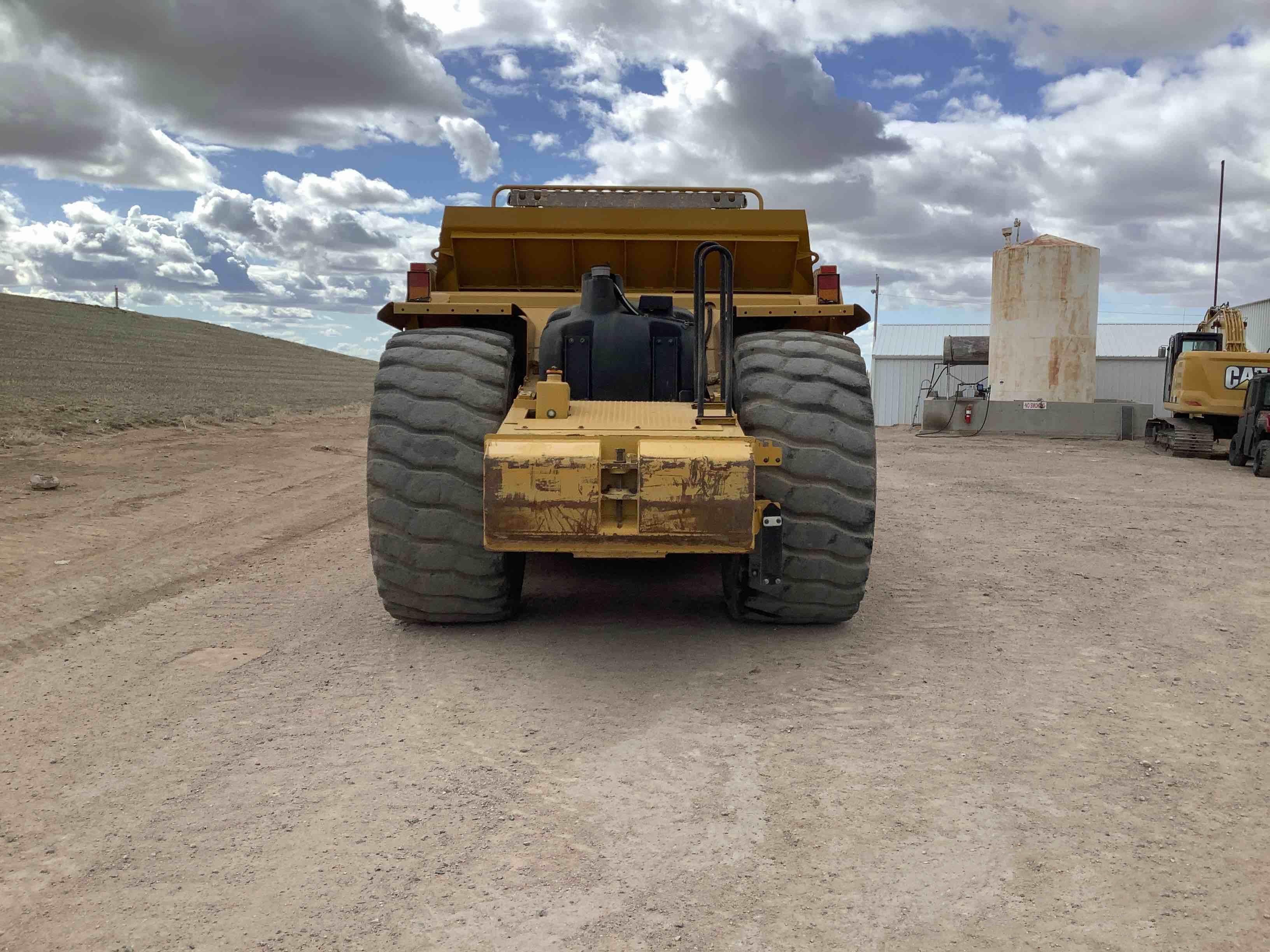 gallery 2017 Caterpillar 623K Self Propelled Elevating Scraper