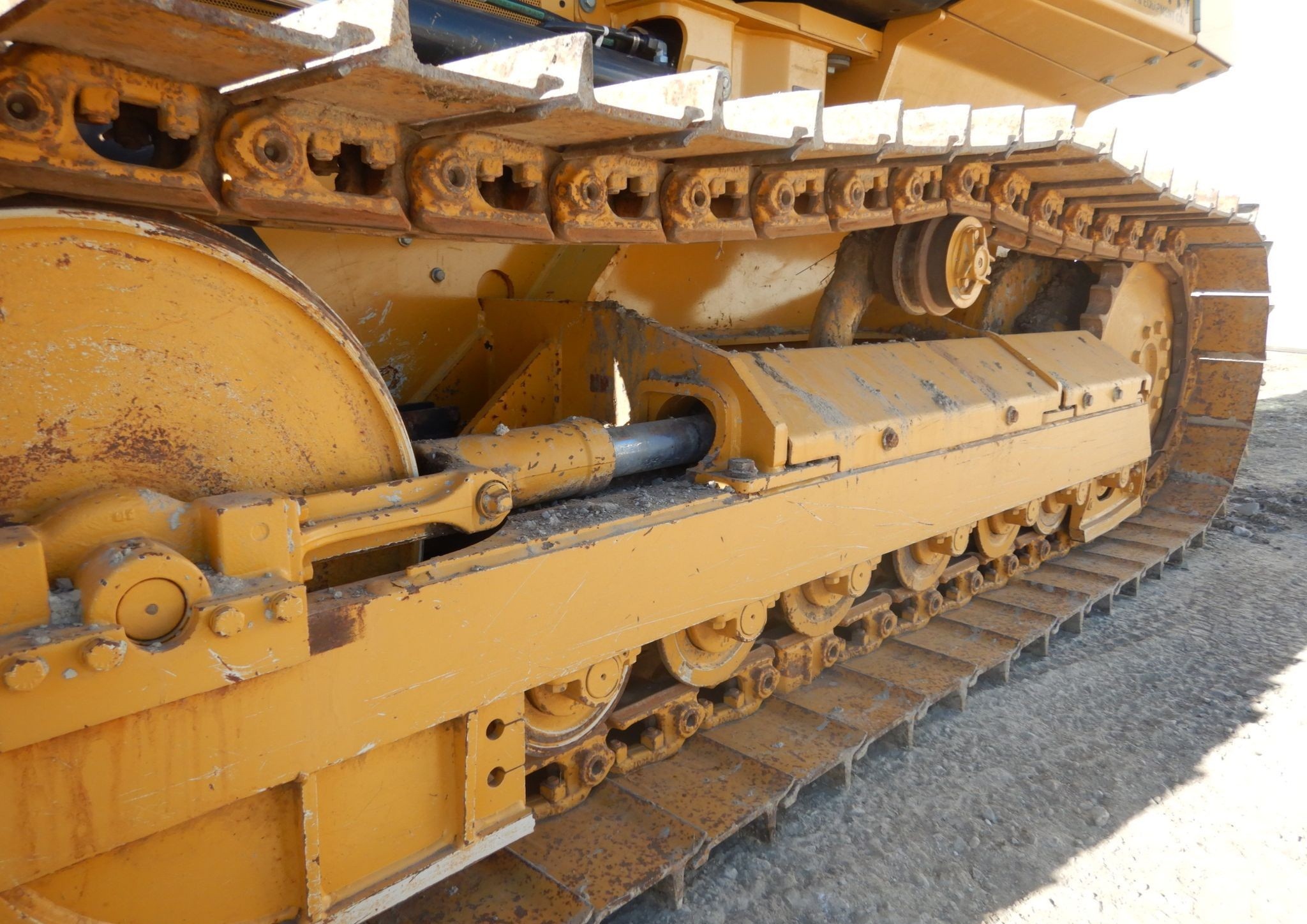 gallery 2015 John Deere 550K XLT dozer