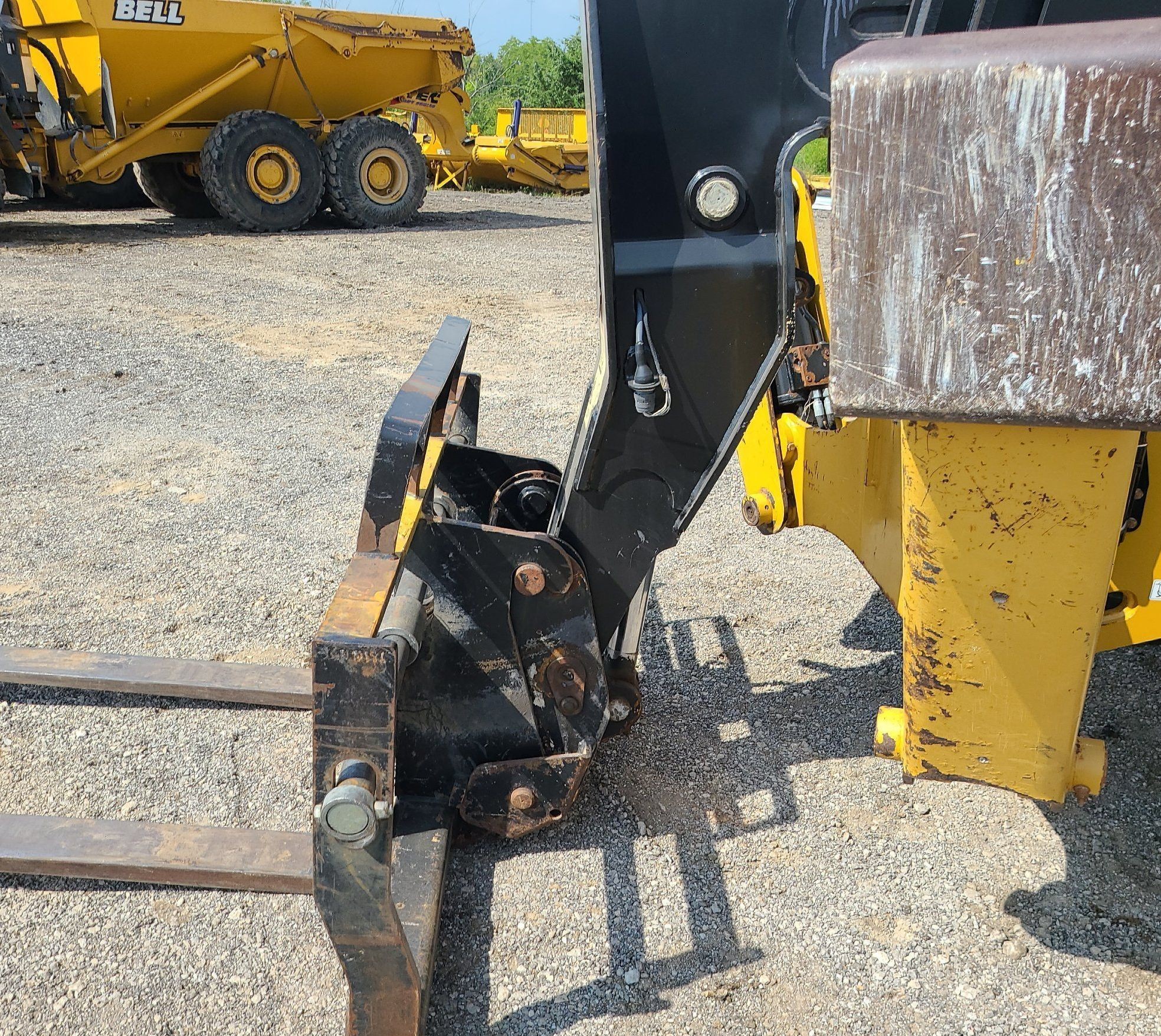 gallery 2017 Caterpillar TL1255D telehandler