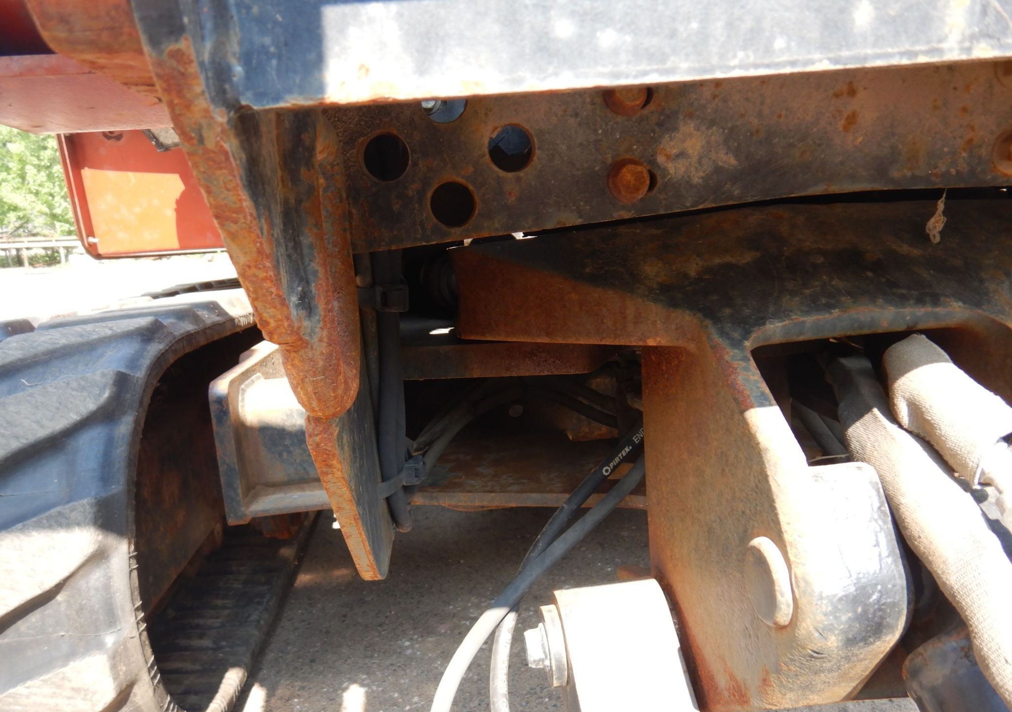 gallery 2004 Ditch Witch HT115 cable plow