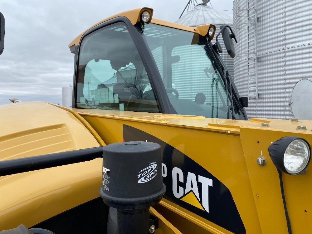 gallery 2019 Caterpillar TH408D 4x4x4 Ag Handler