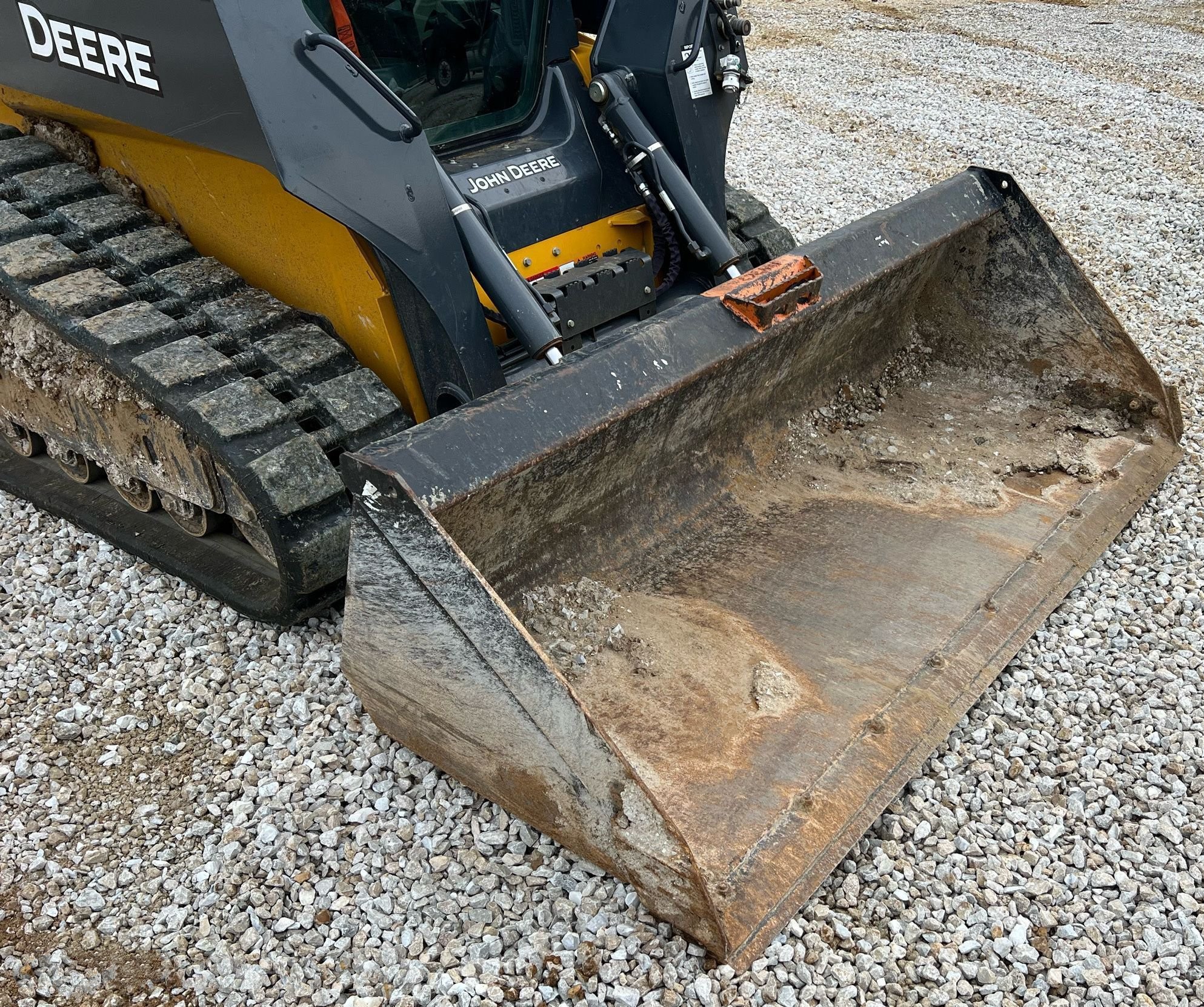 gallery 2022 John Deere 325G tracked skid steer loader