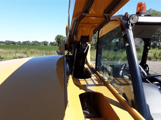 gallery 2016 Caterpillar TL943D 4x4x4 Telehandler