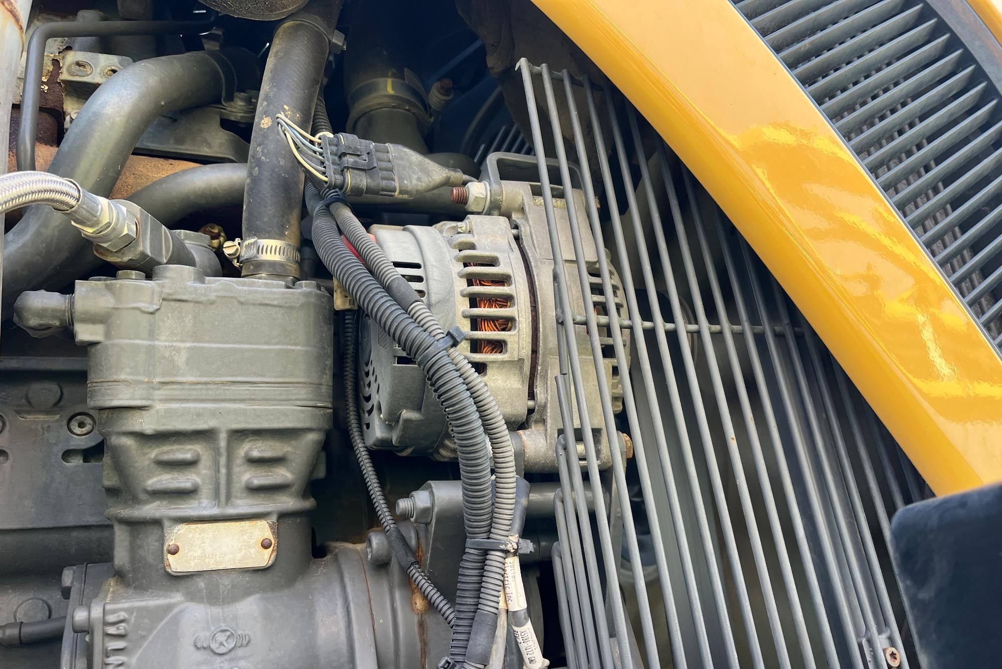 gallery 2019 RoGator RG1300C Self-Propelled Sprayer
