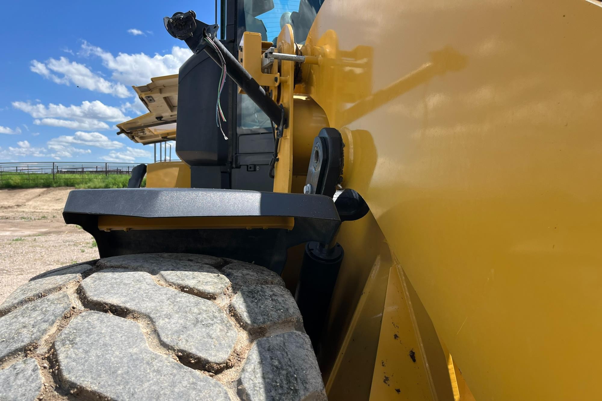 gallery 2015 Caterpillar 924K High Lift Wheel Loader