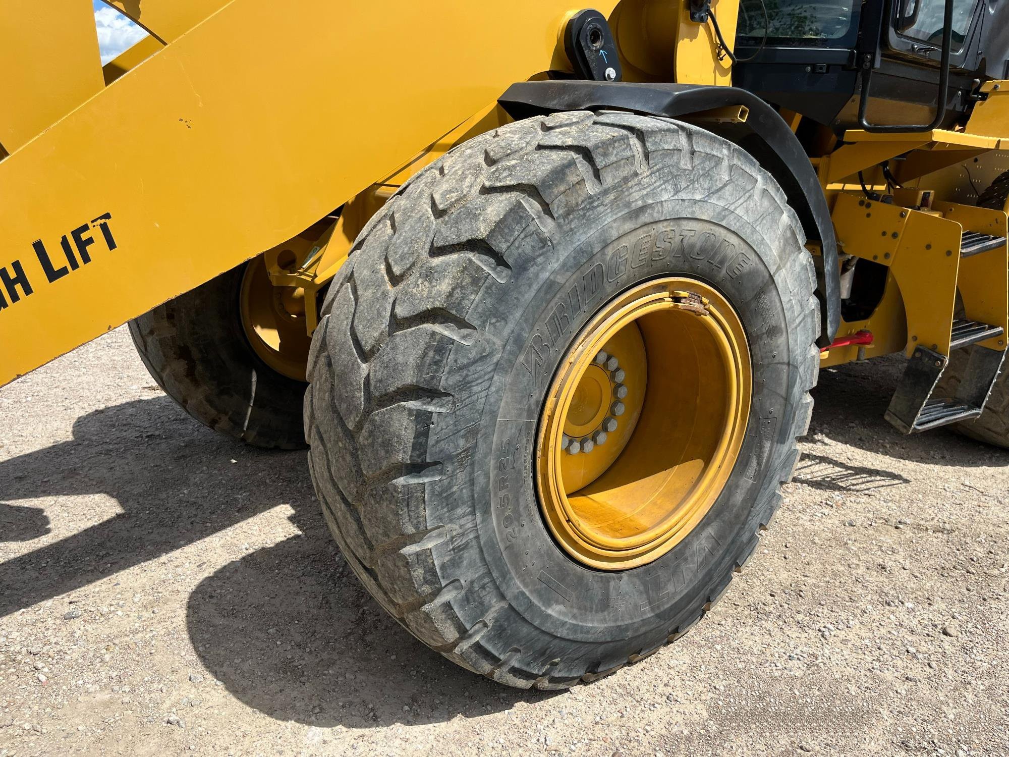 gallery 2015 Caterpillar 924K High Lift Wheel Loader