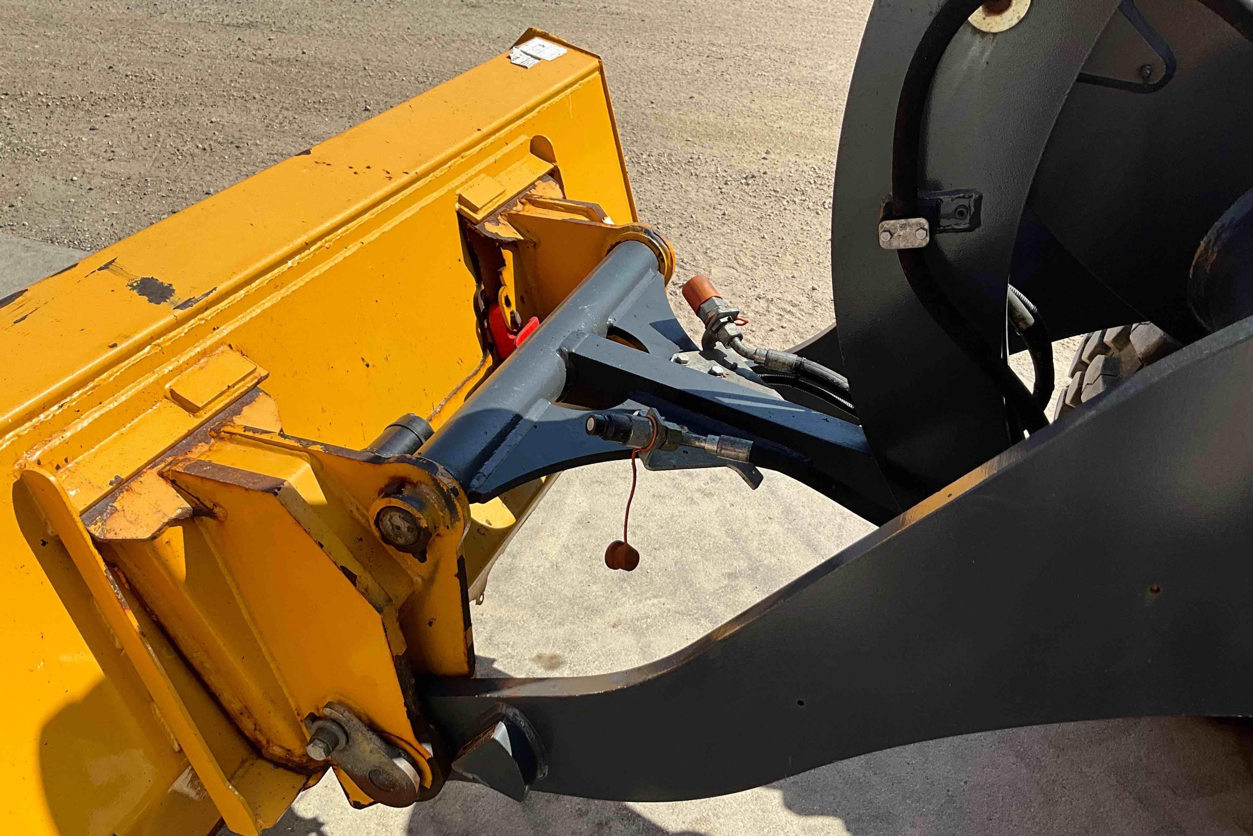 gallery 2021 John Deere 244L Wheel Loader