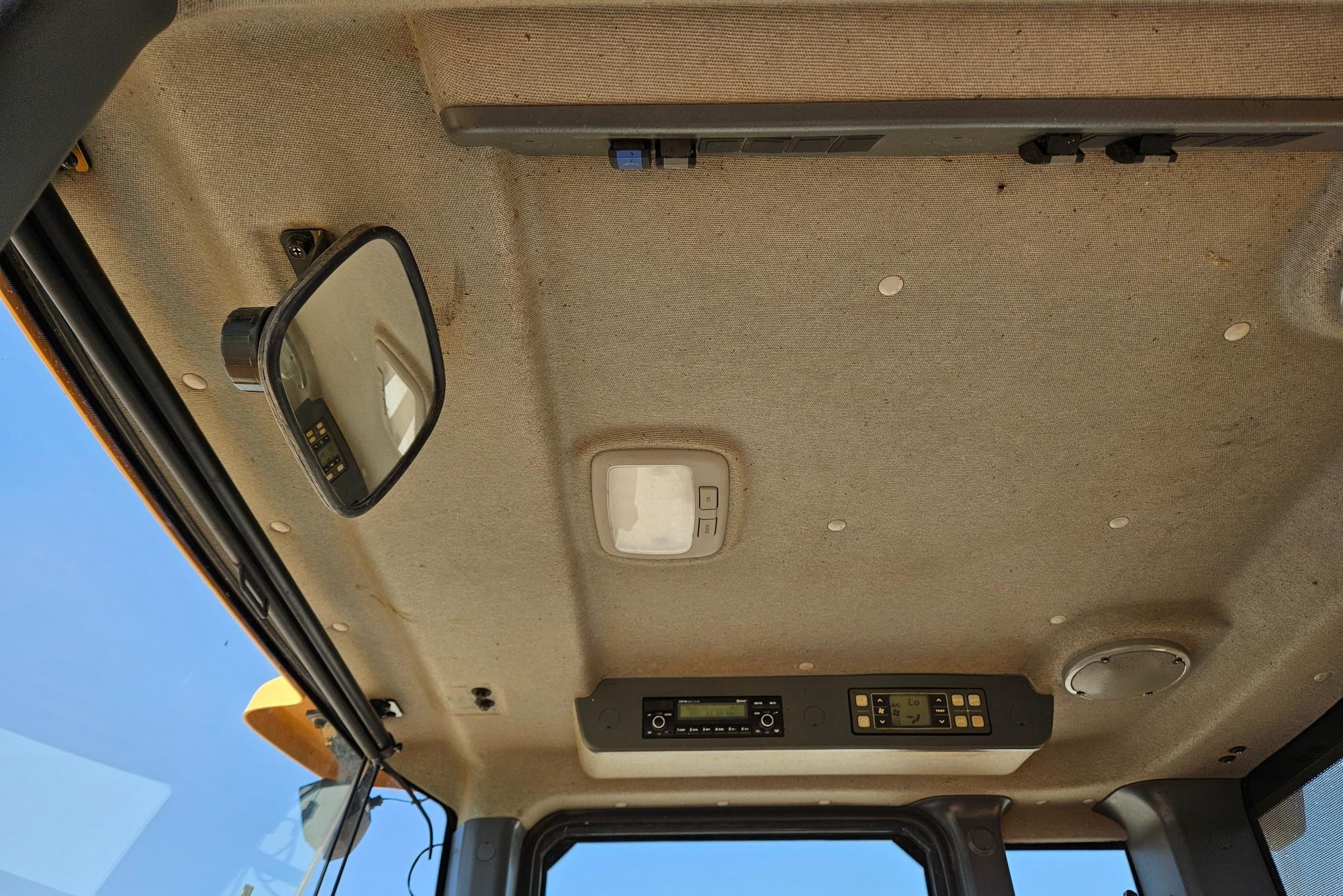 gallery 2015 Hyundai HL740XTD-9A Wheel Loader