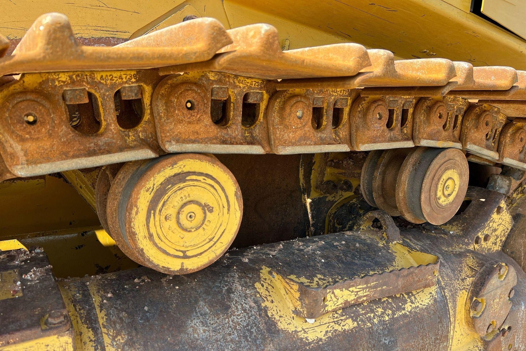 gallery 2016 Caterpillar 963K track loader