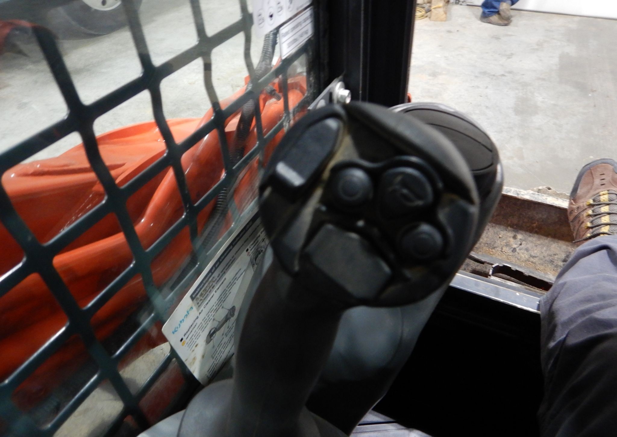 gallery 2019 Kubota SVL95-2S tracked skid steer loader