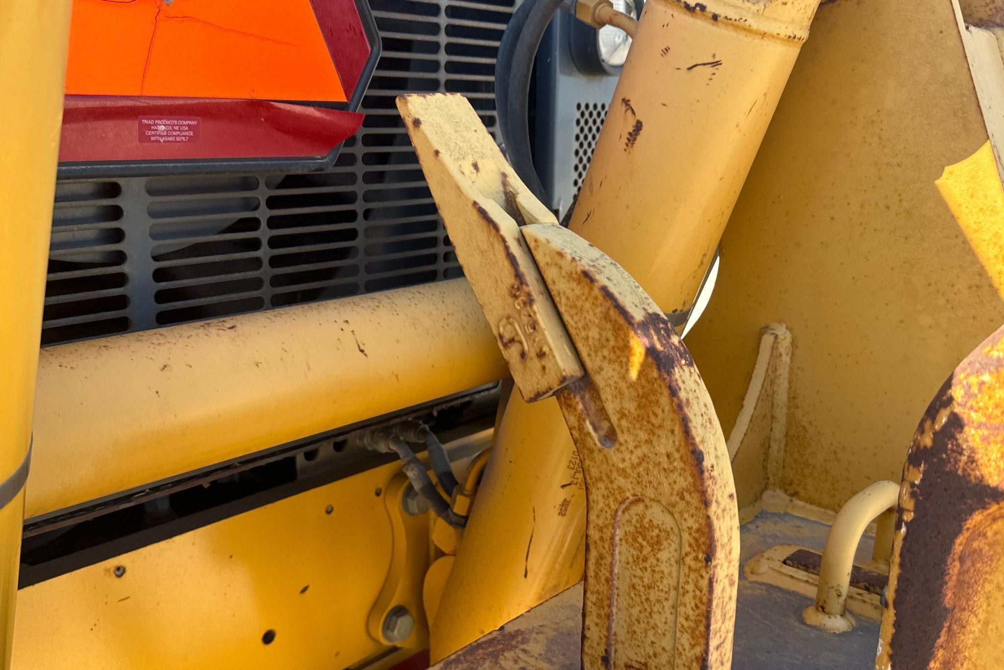 gallery 2013 John Deere 772G motor grader