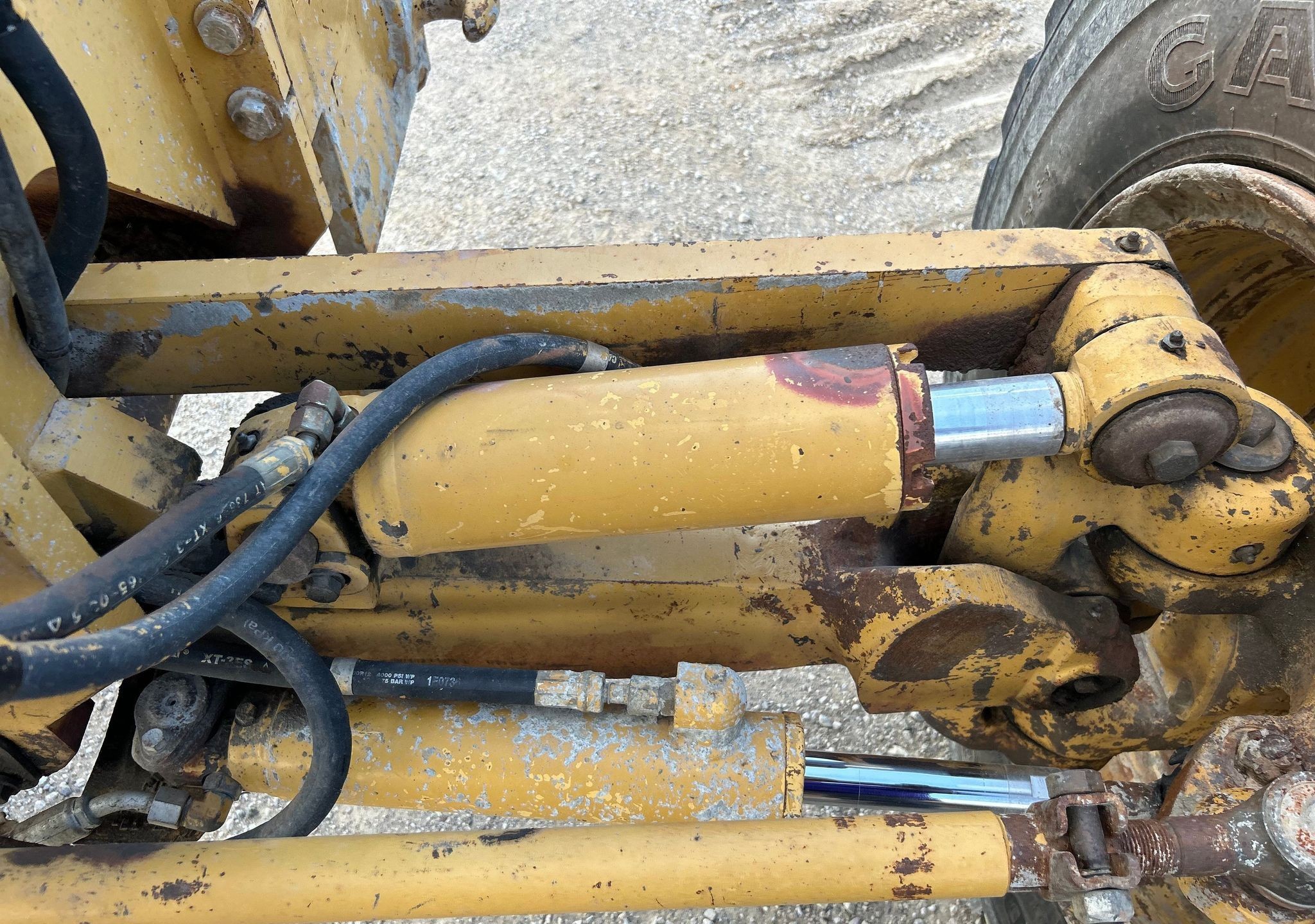 gallery 2006 Caterpillar 160H VHP Plus motor grader