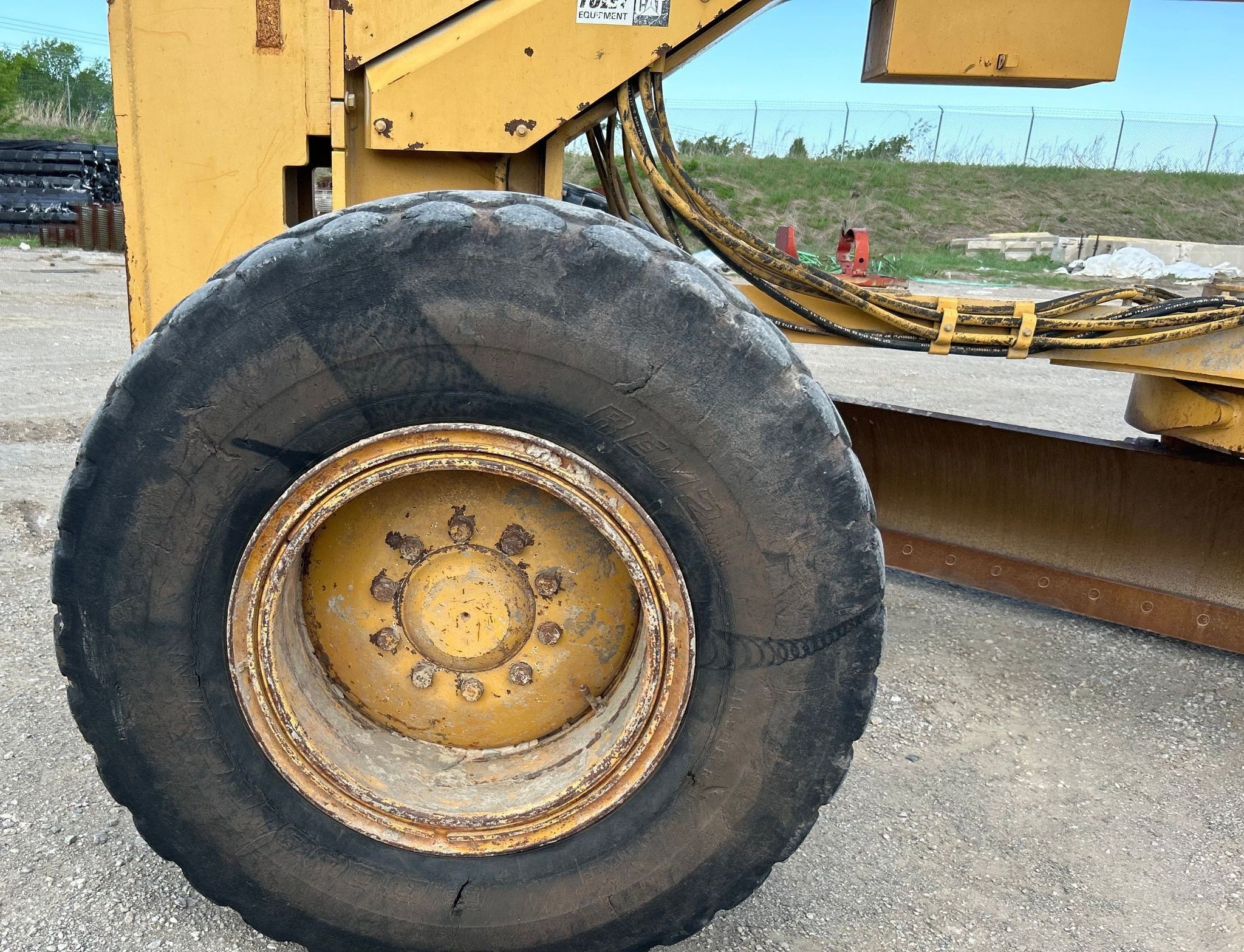 gallery 2006 Caterpillar 160H VHP Plus motor grader