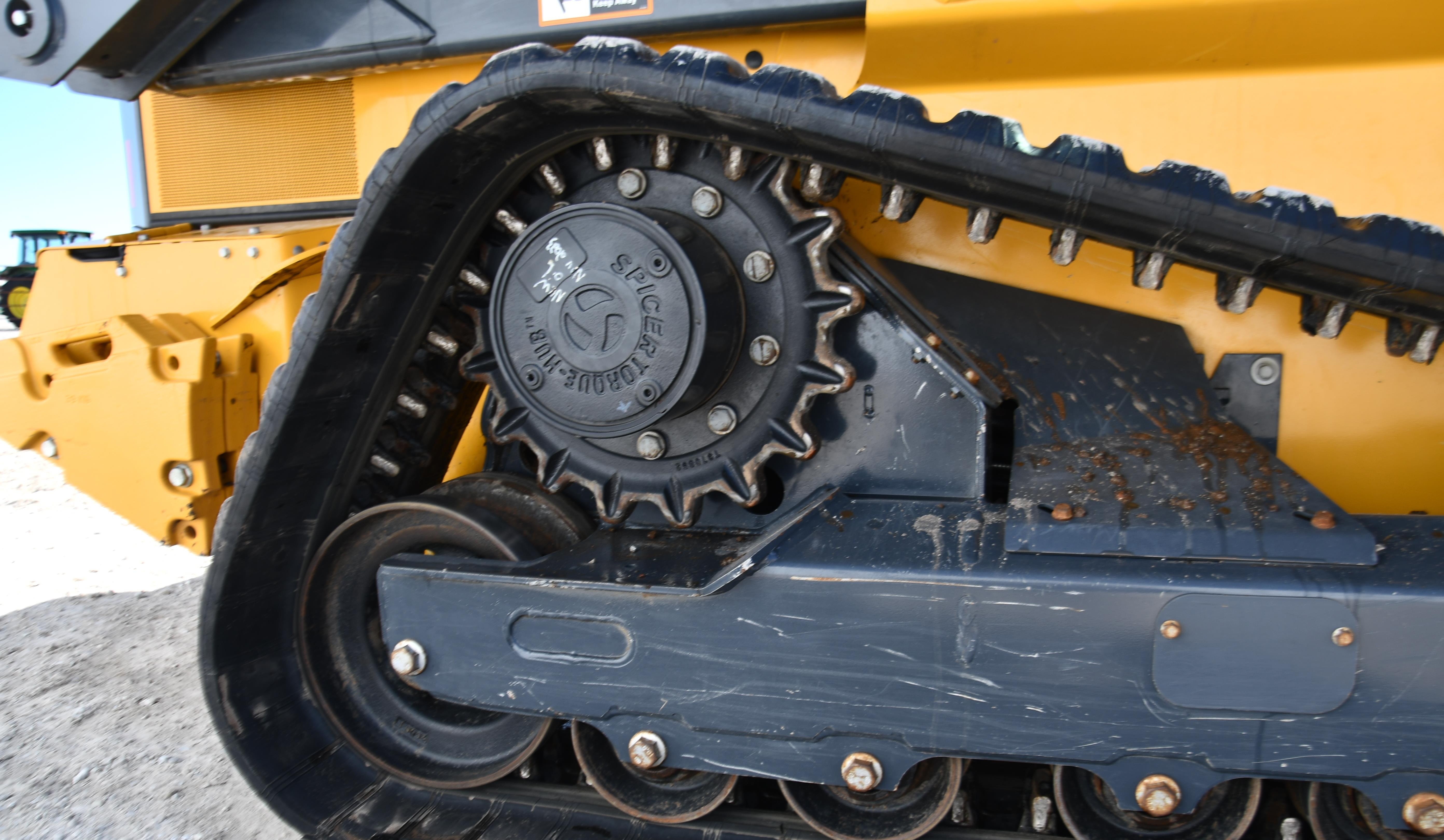 gallery 2022 JohnDeere 333G compact track loader