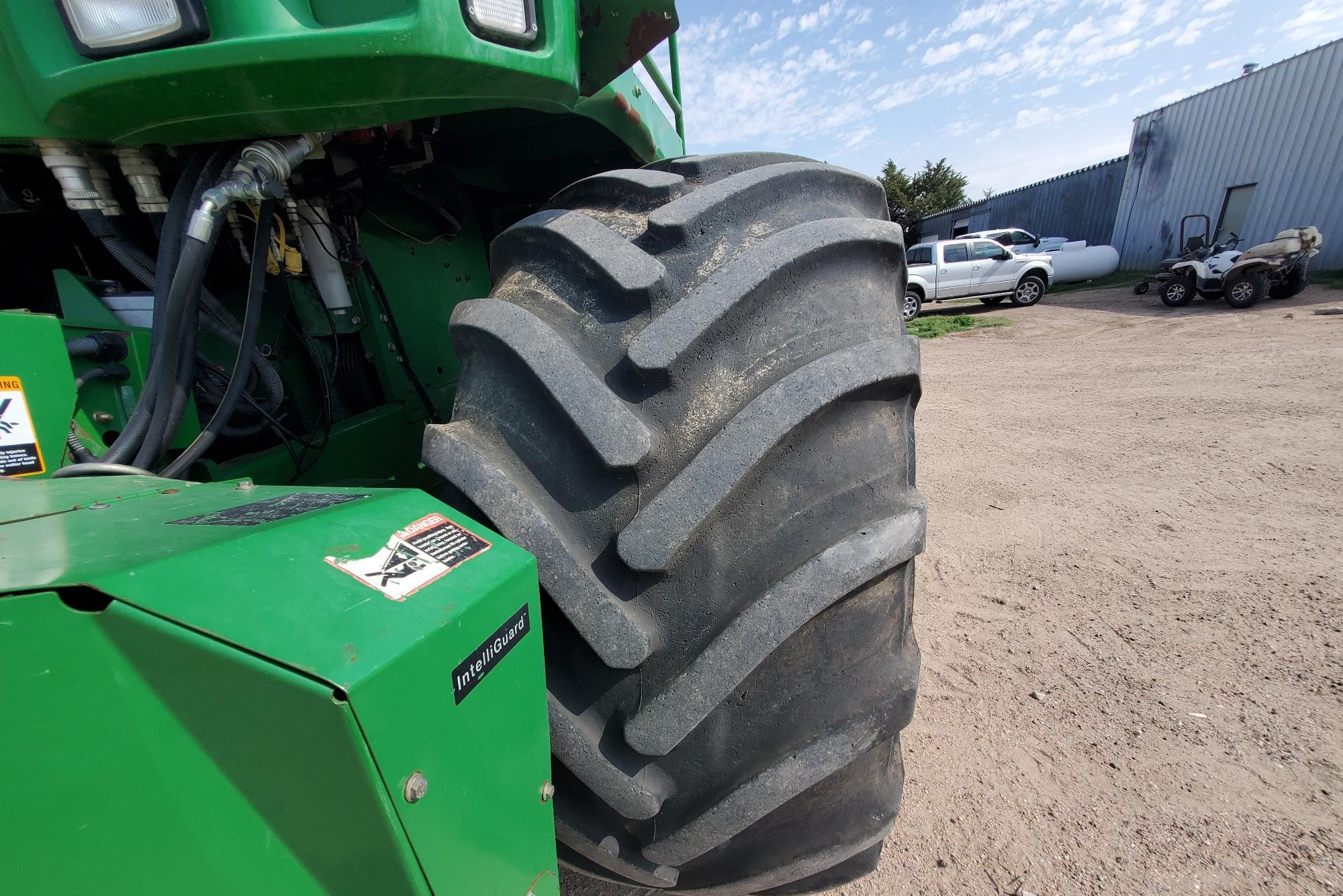 gallery 2015 John Deere 7980 Self-Propelled Forage Harvester