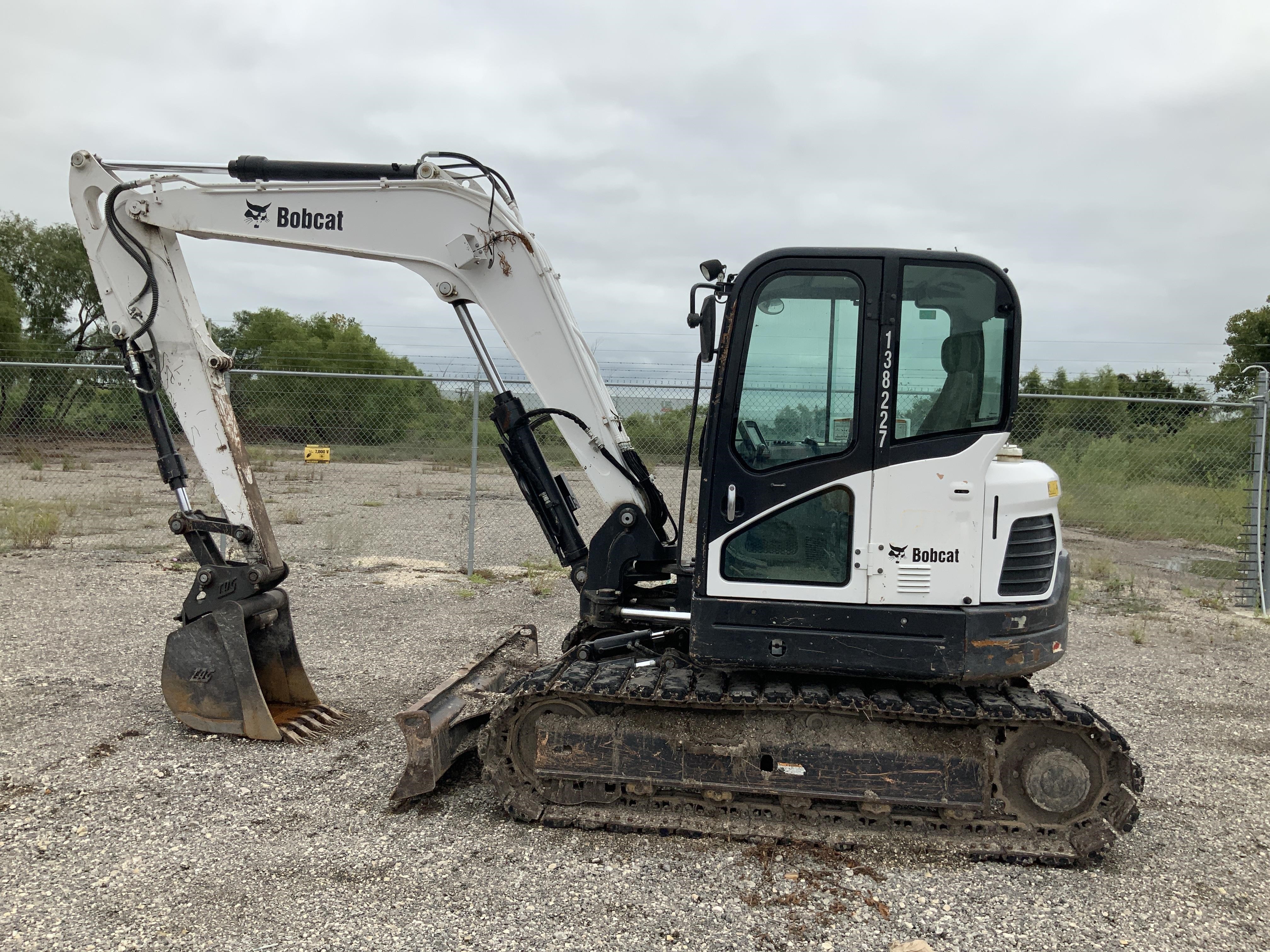 gallery 2014 Bobcat E85 Mini Excavator