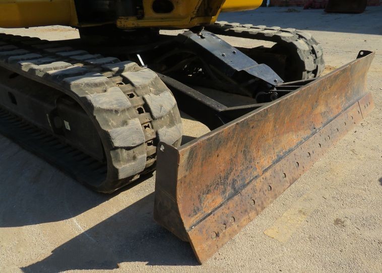 gallery 2015 Caterpillar 308E2 CR Mini excavator