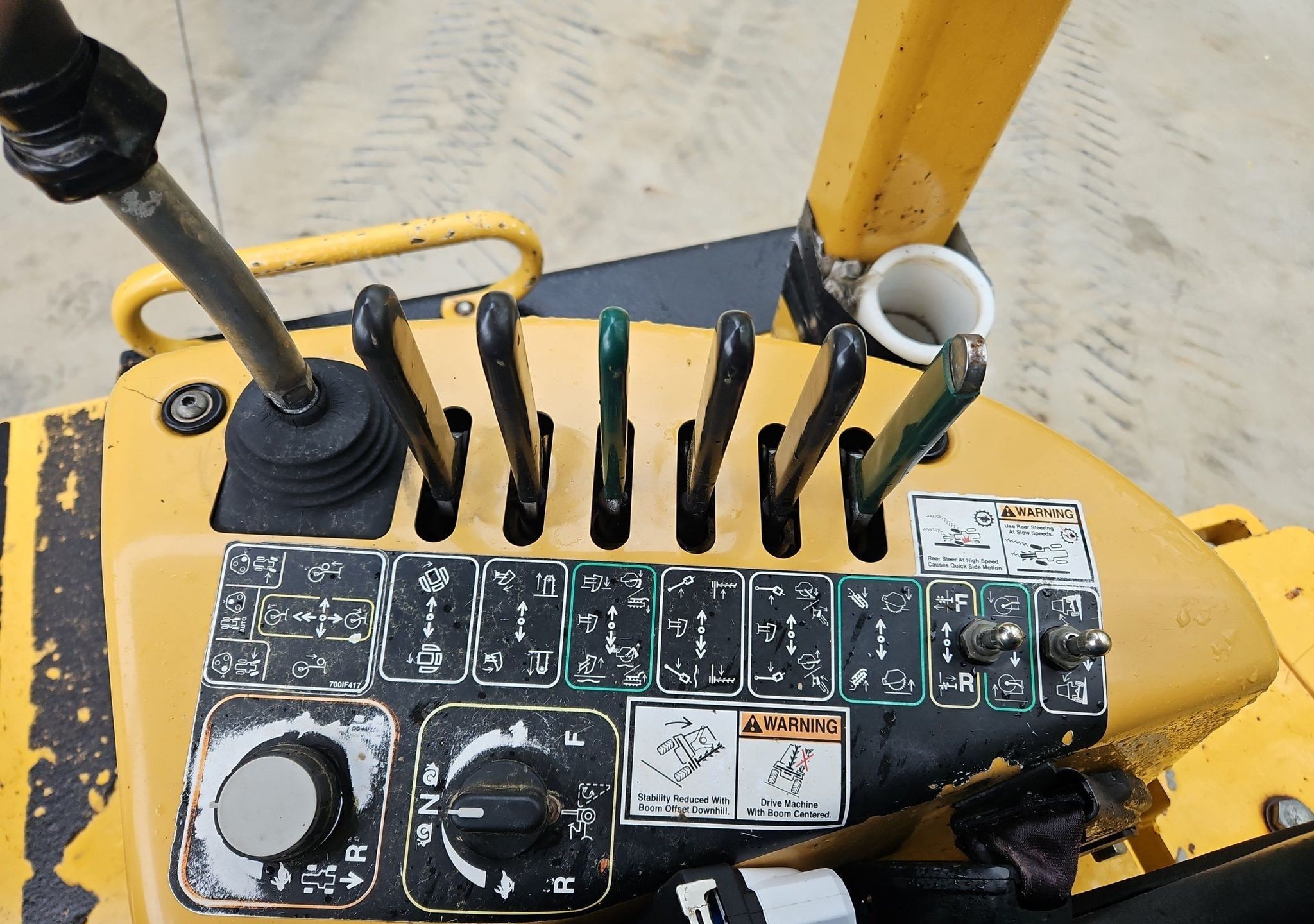 gallery 2014 Vermeer RTX1250 cable plow