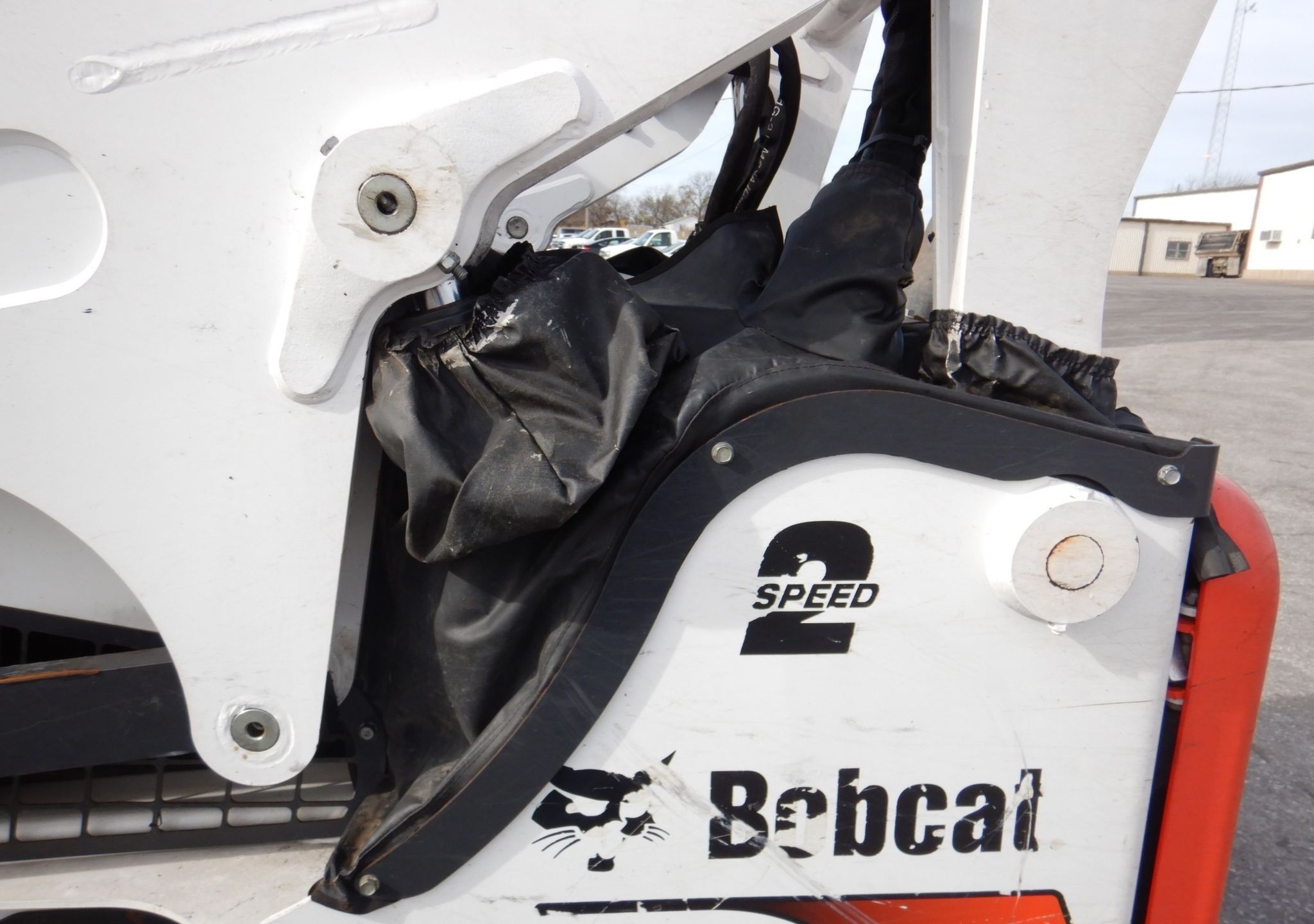 gallery 2019 Bobcat T870 tracked skid steer loader