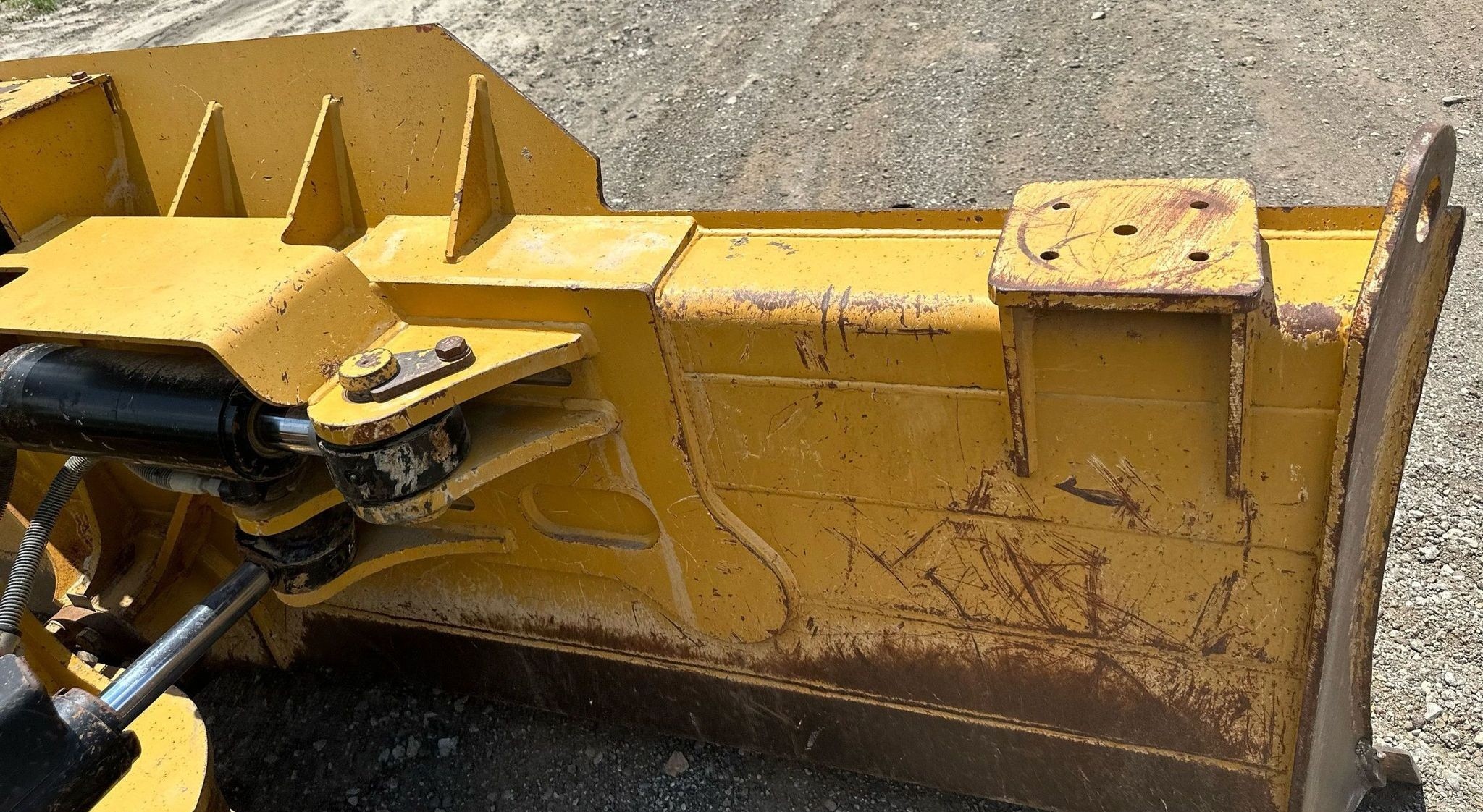 gallery 2012 Caterpillar D6N LGP dozer