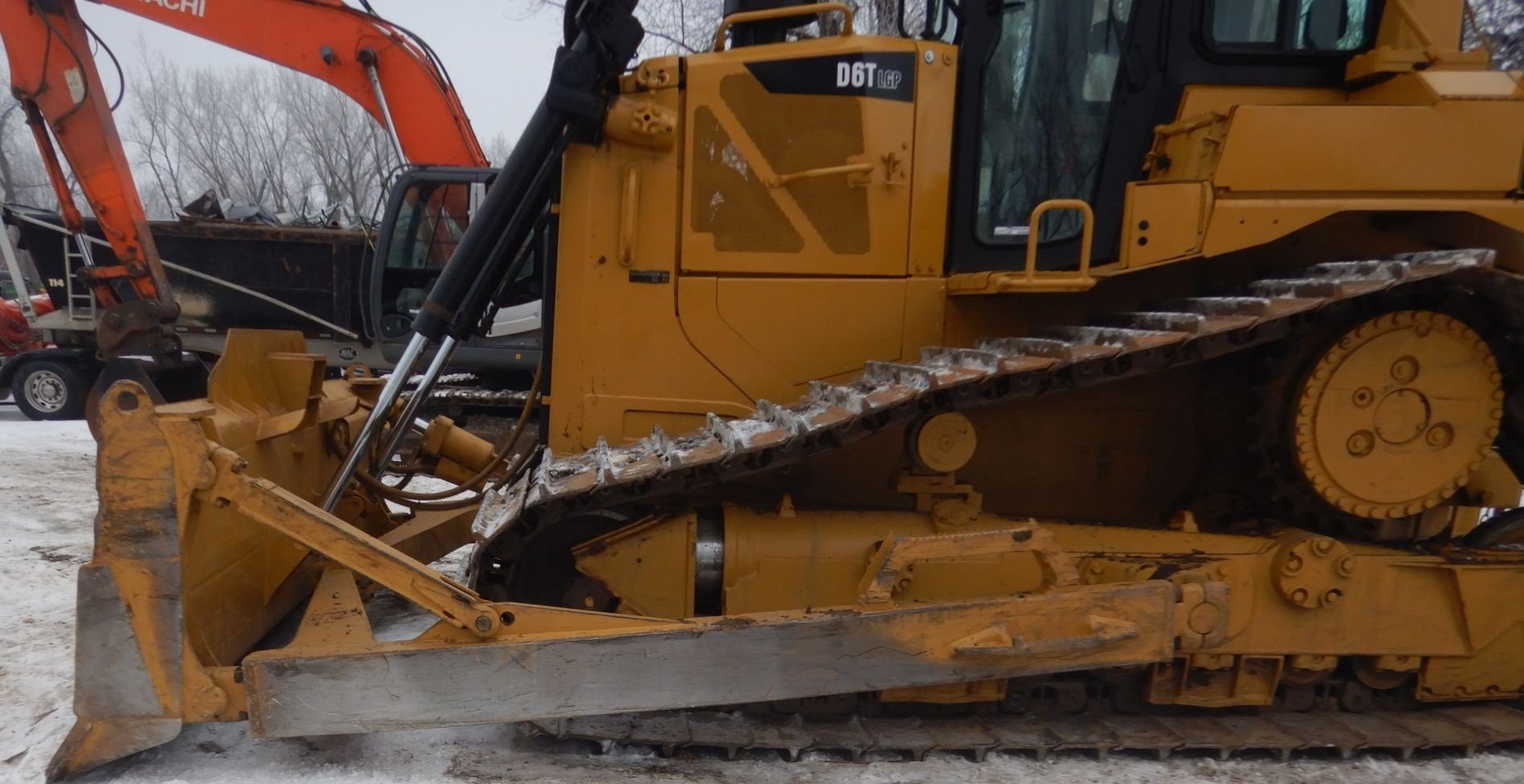 gallery Caterpillar D6T LGP dozer