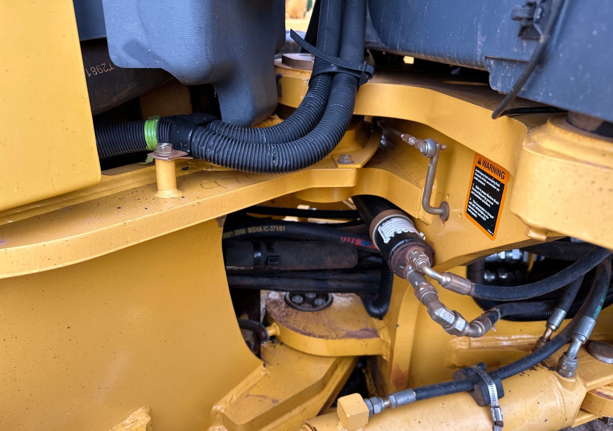 gallery 2013 John Deere 772GP motor grader