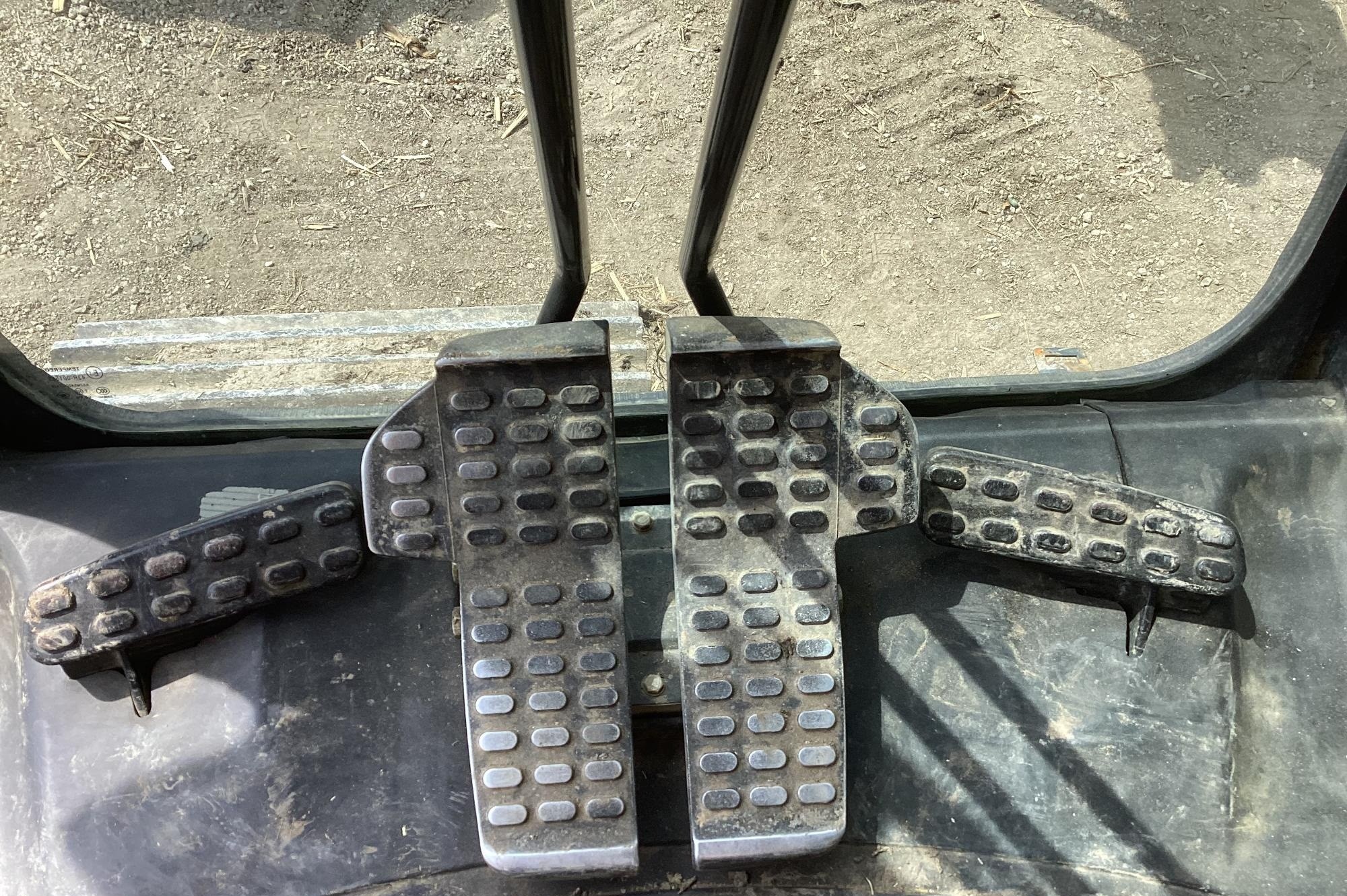 gallery 2014 John Deere 130G Excavator