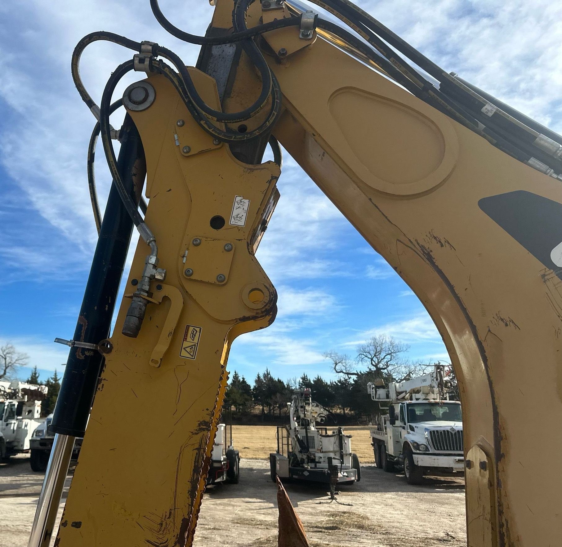 gallery 2015 Caterpillar 420F backhoe
