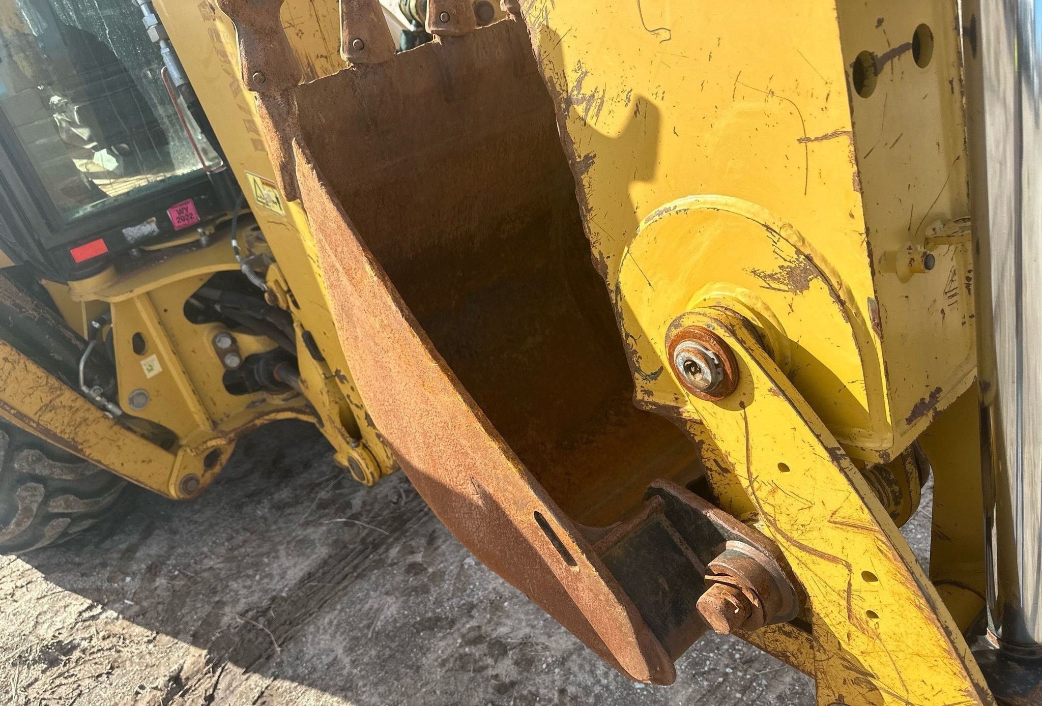 gallery 2015 Caterpillar 420F backhoe