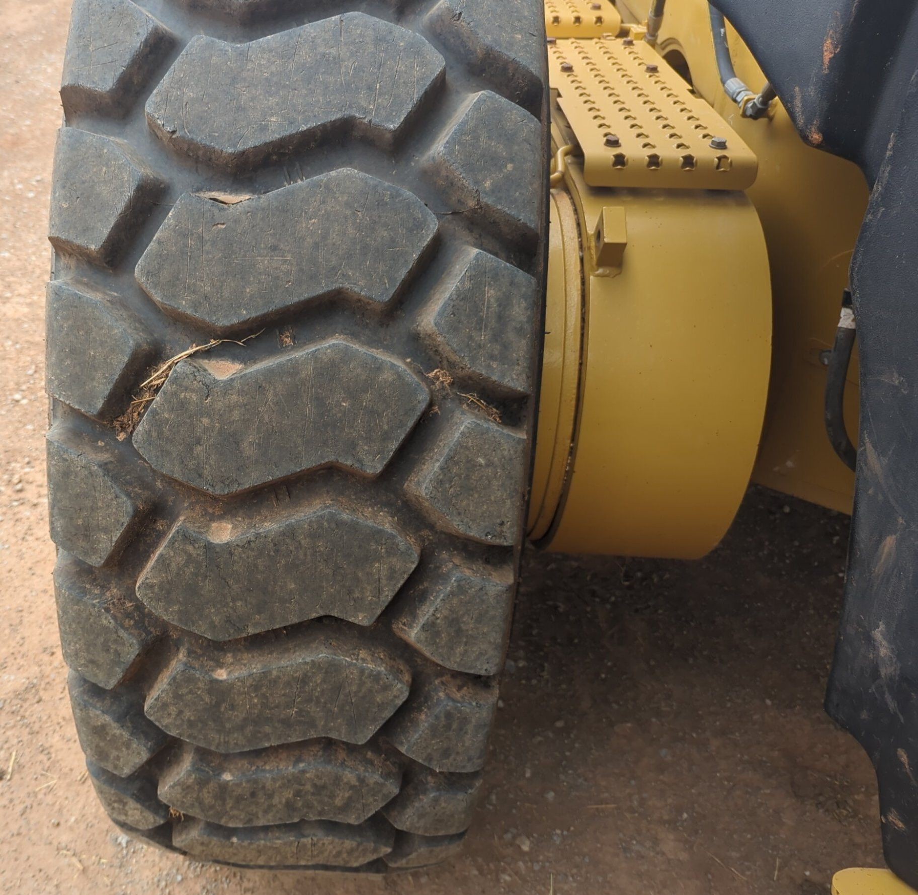 gallery 2012 Caterpillar 140M2 VHP motor grader